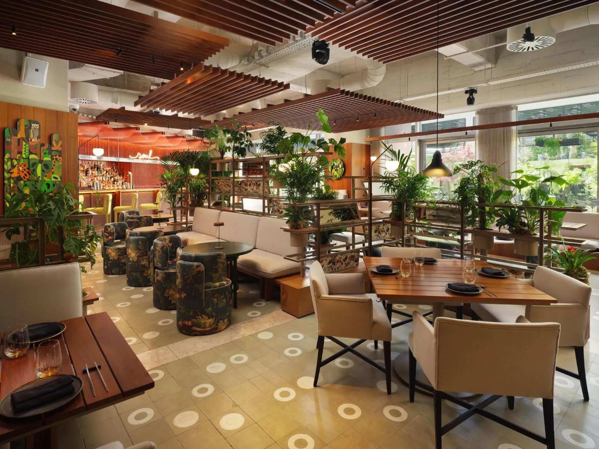 Restaurant/places to eat in Corinthia Lisbon