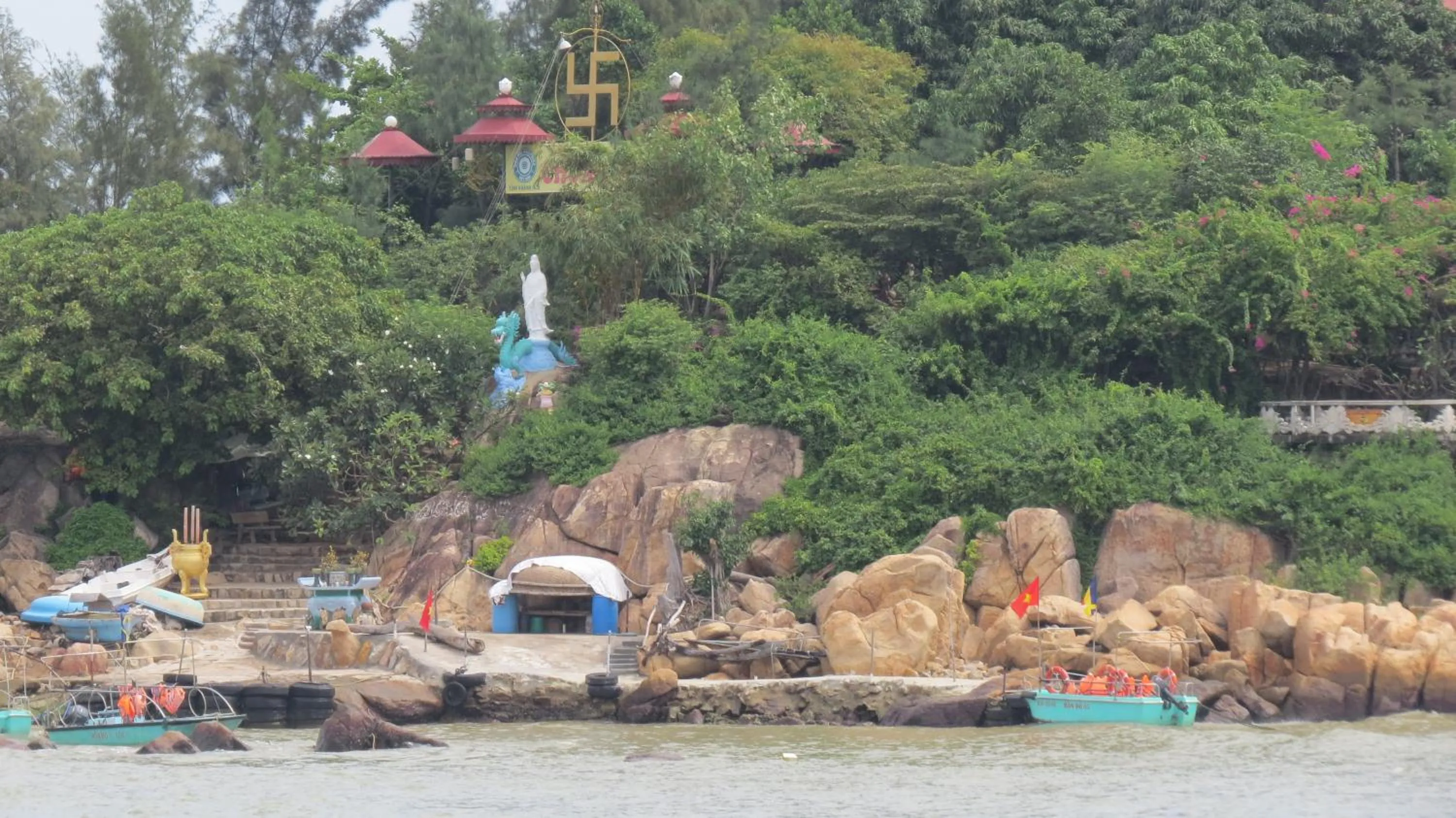 Beach in Hotel Hồng Hạc nha trang