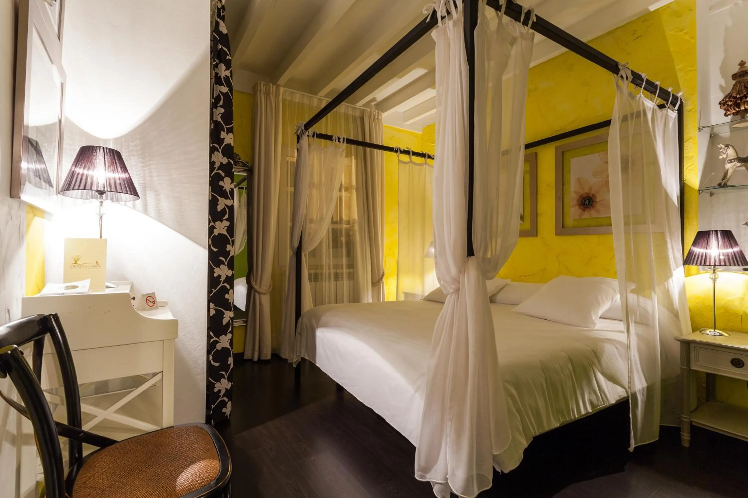 Decorative detail, Bed in El Bosque de La Anjana