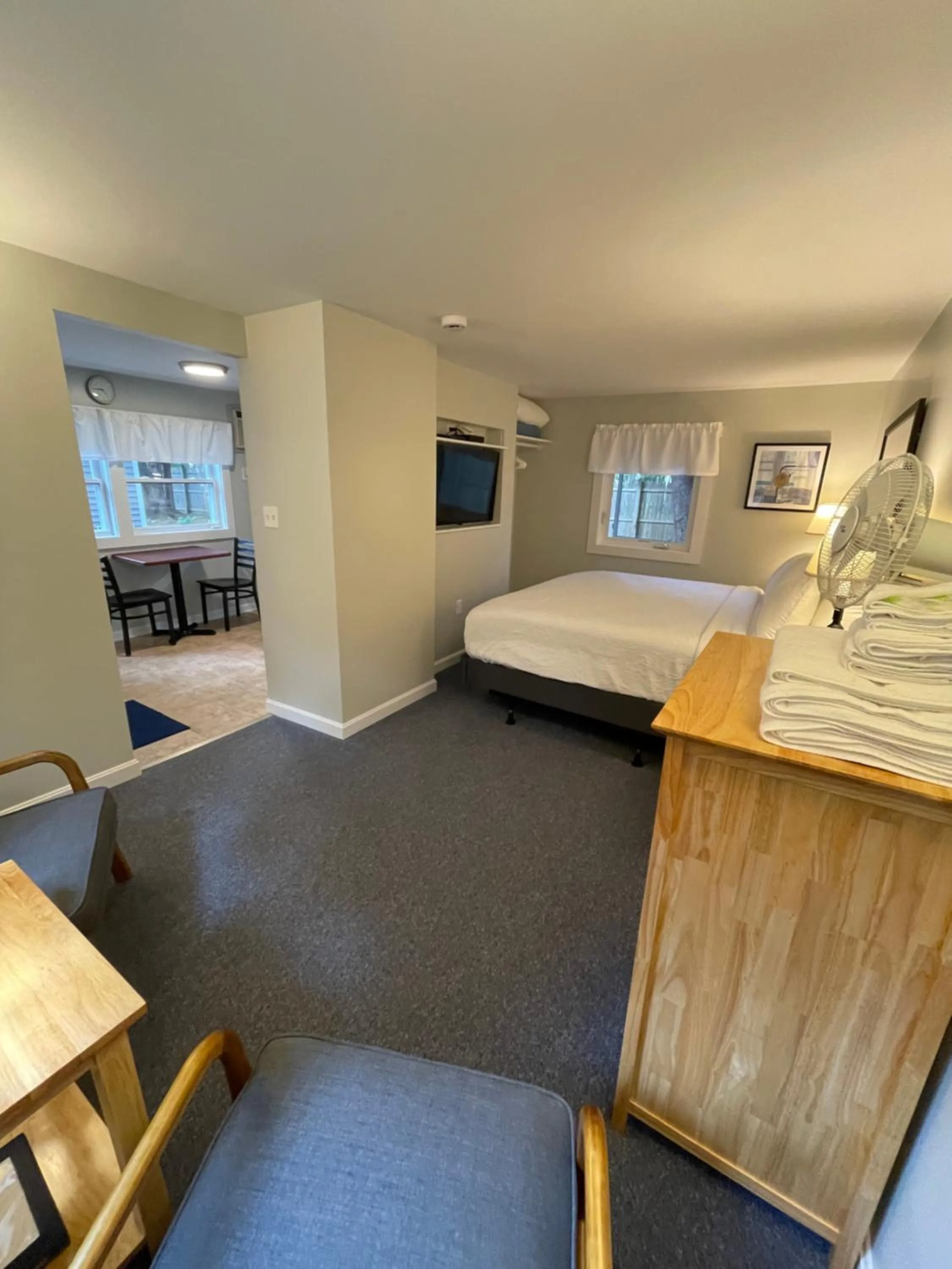 Bed in Elmwood Motor Court