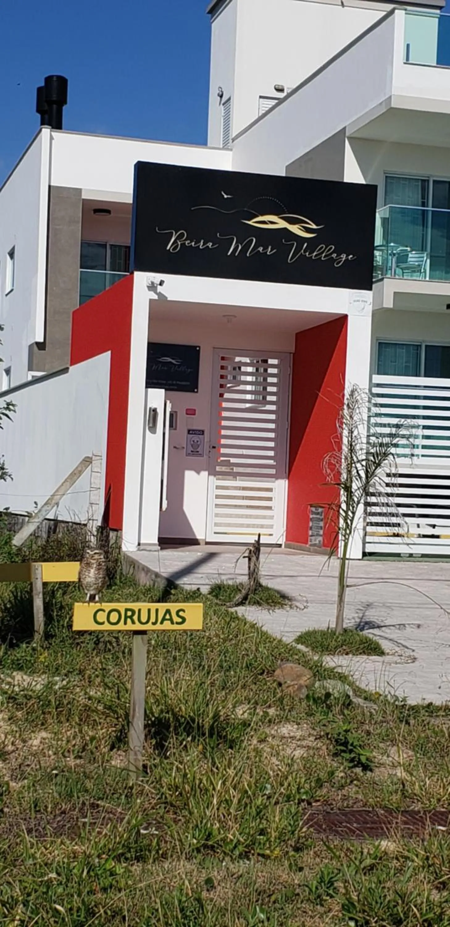 Property building in Beira Mar Village