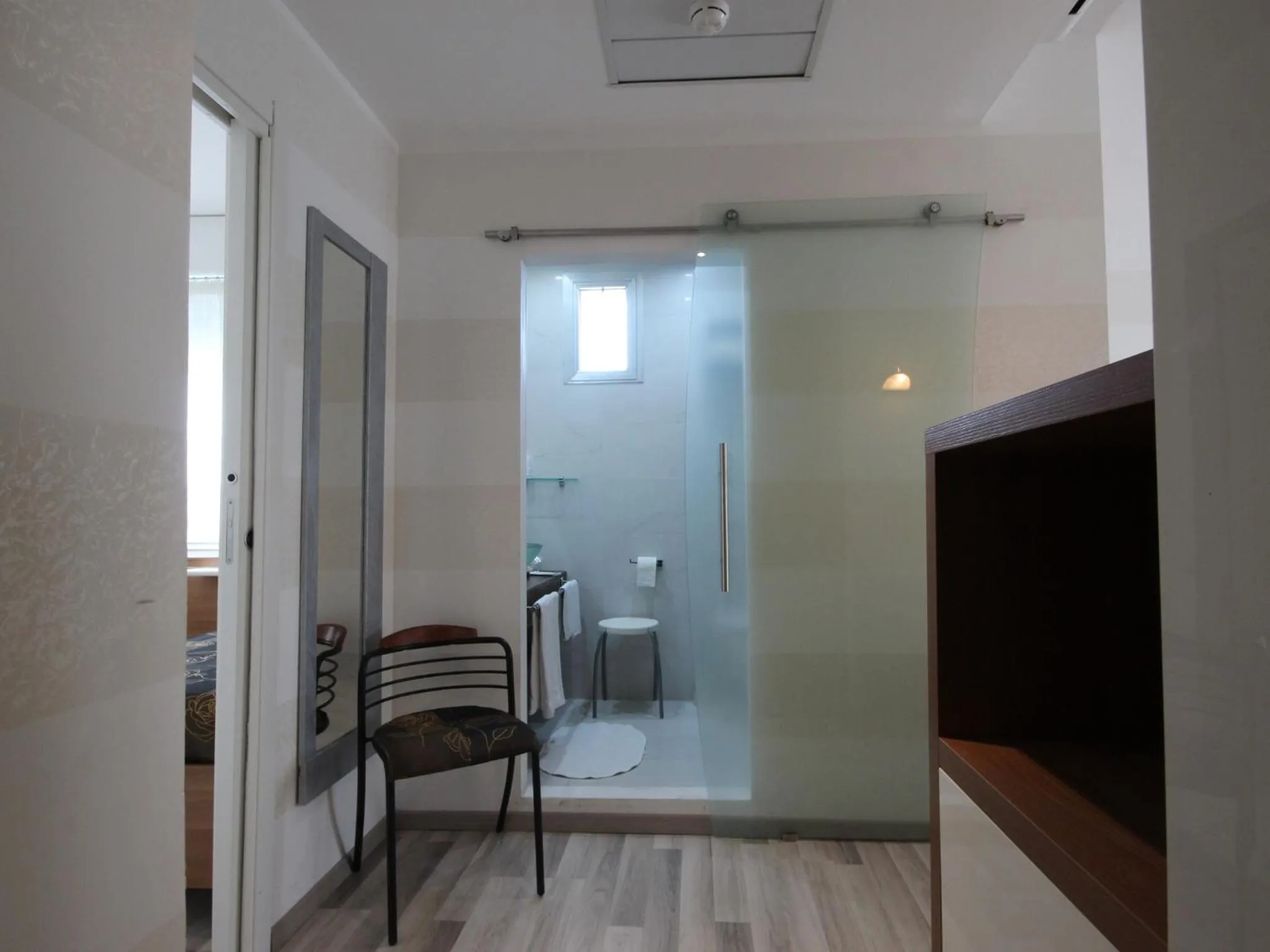 Photo of the whole room in Hotel Arabel