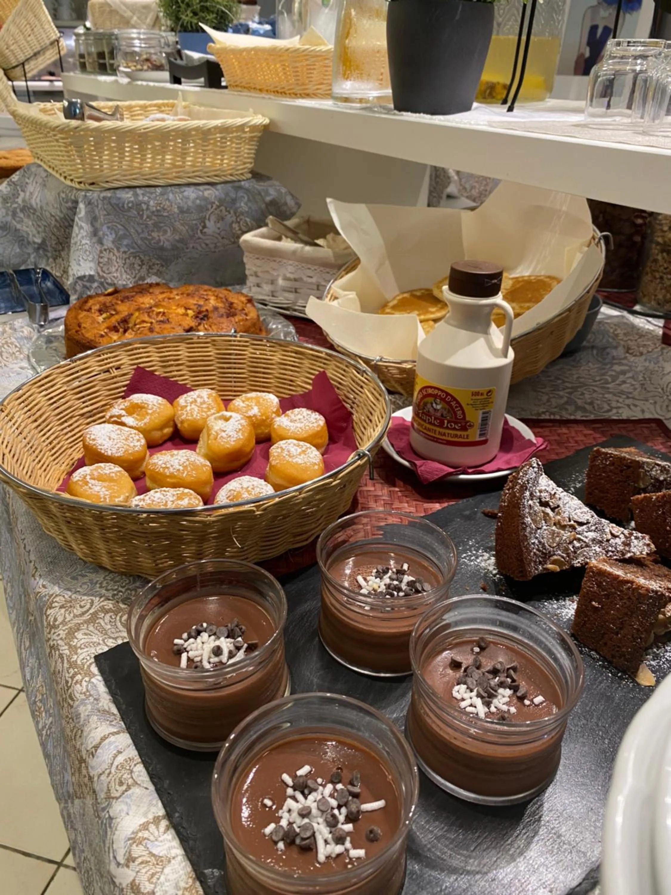 Food and drinks in Hotel Arabel