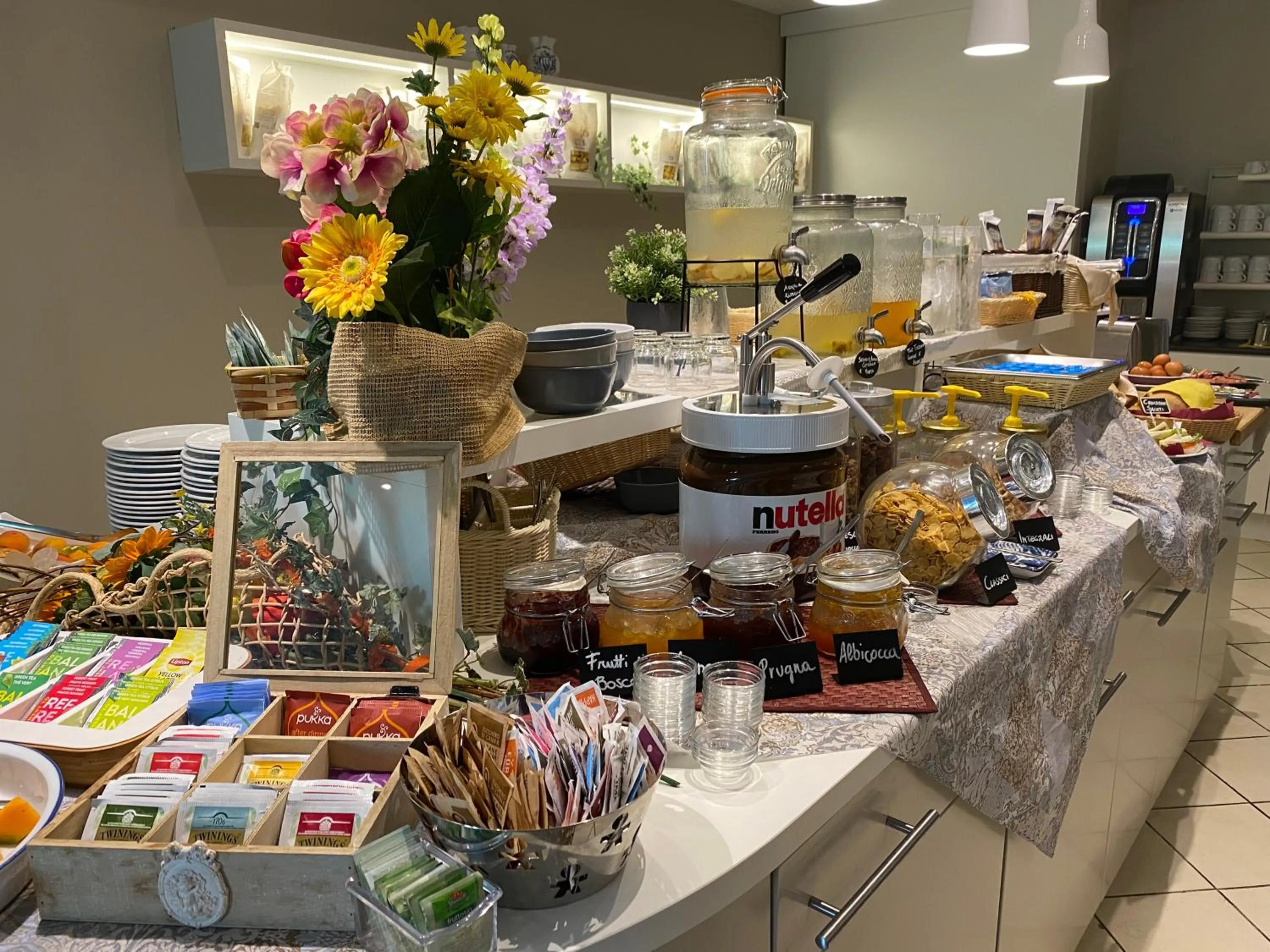 Food and drinks in Hotel Arabel