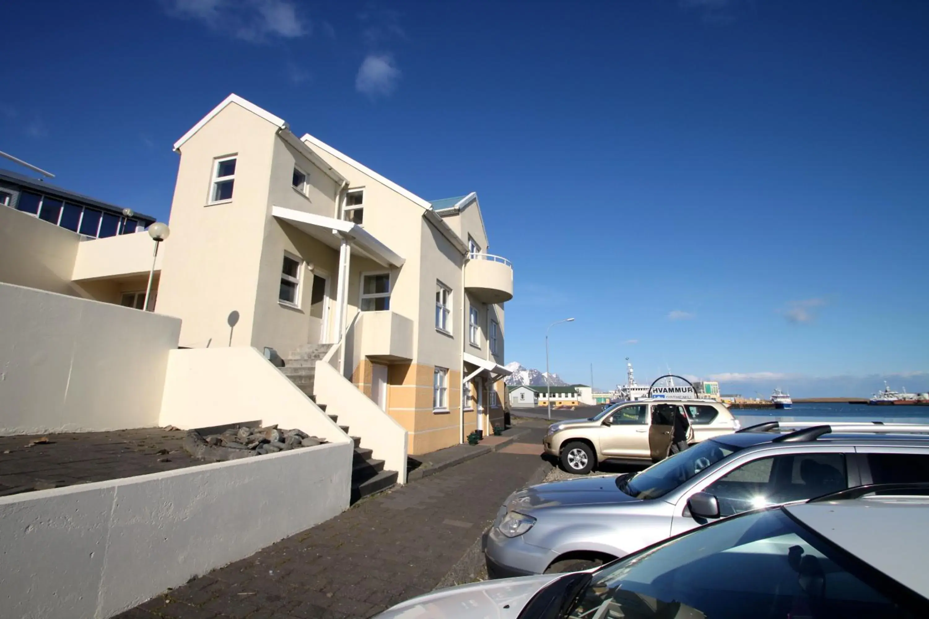 Facade/entrance in Hvammur Apartments by the Harbour Facade/entrance in Hvammur Apartments by the Harbour