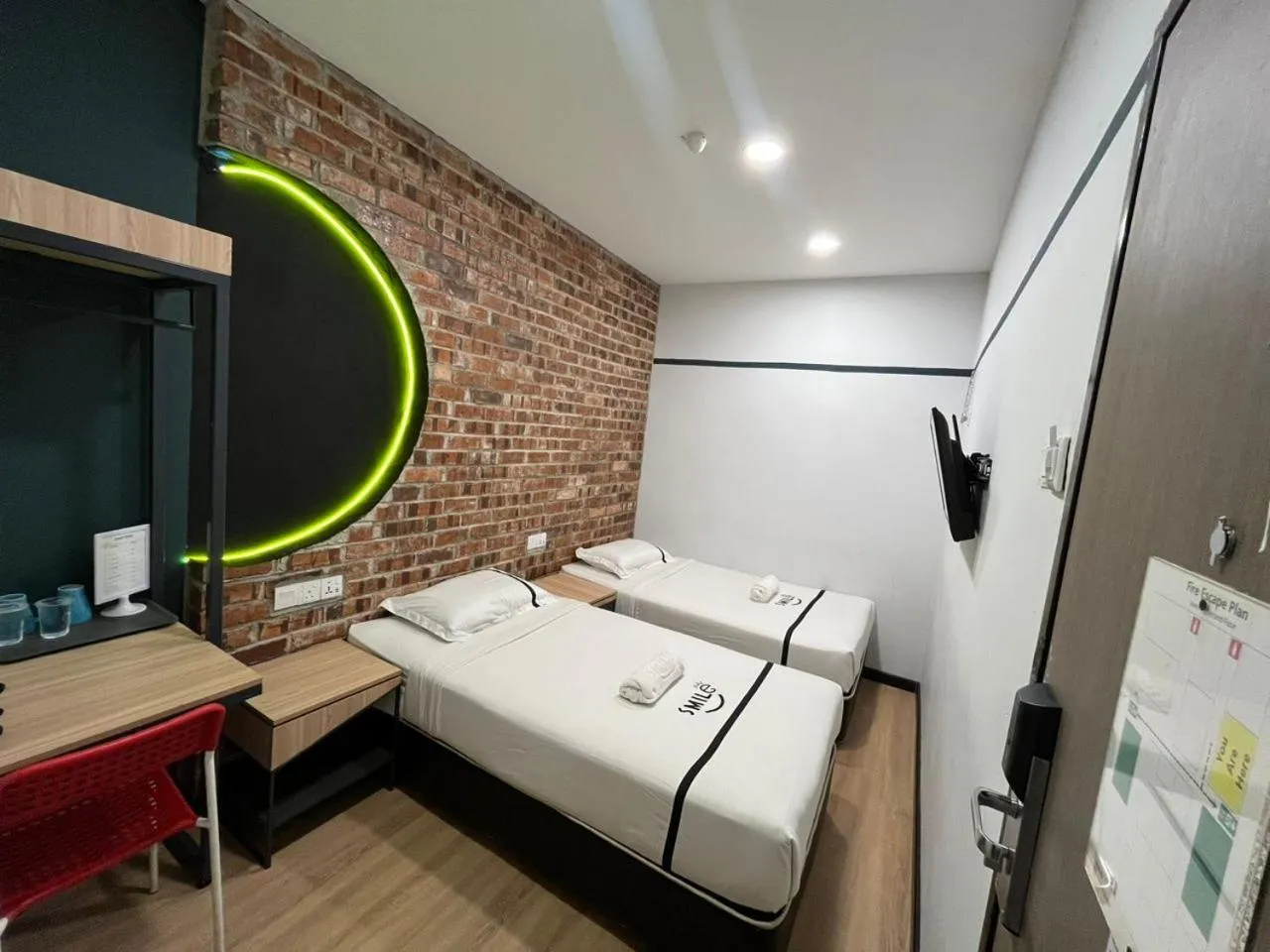 Bedroom, Bed in Smile Hotel Wangsa Maju