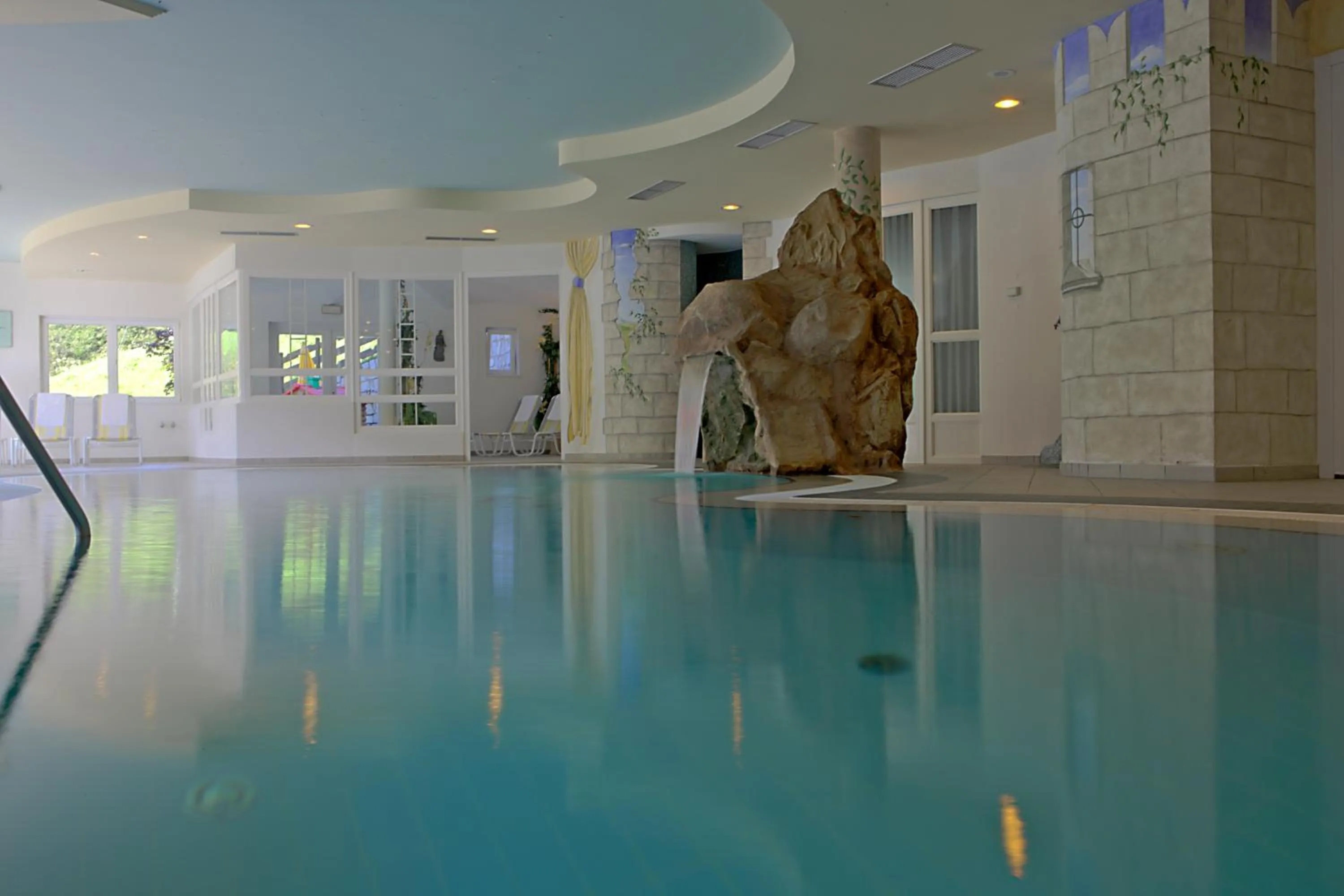 Swimming pool in Hotel Seeber