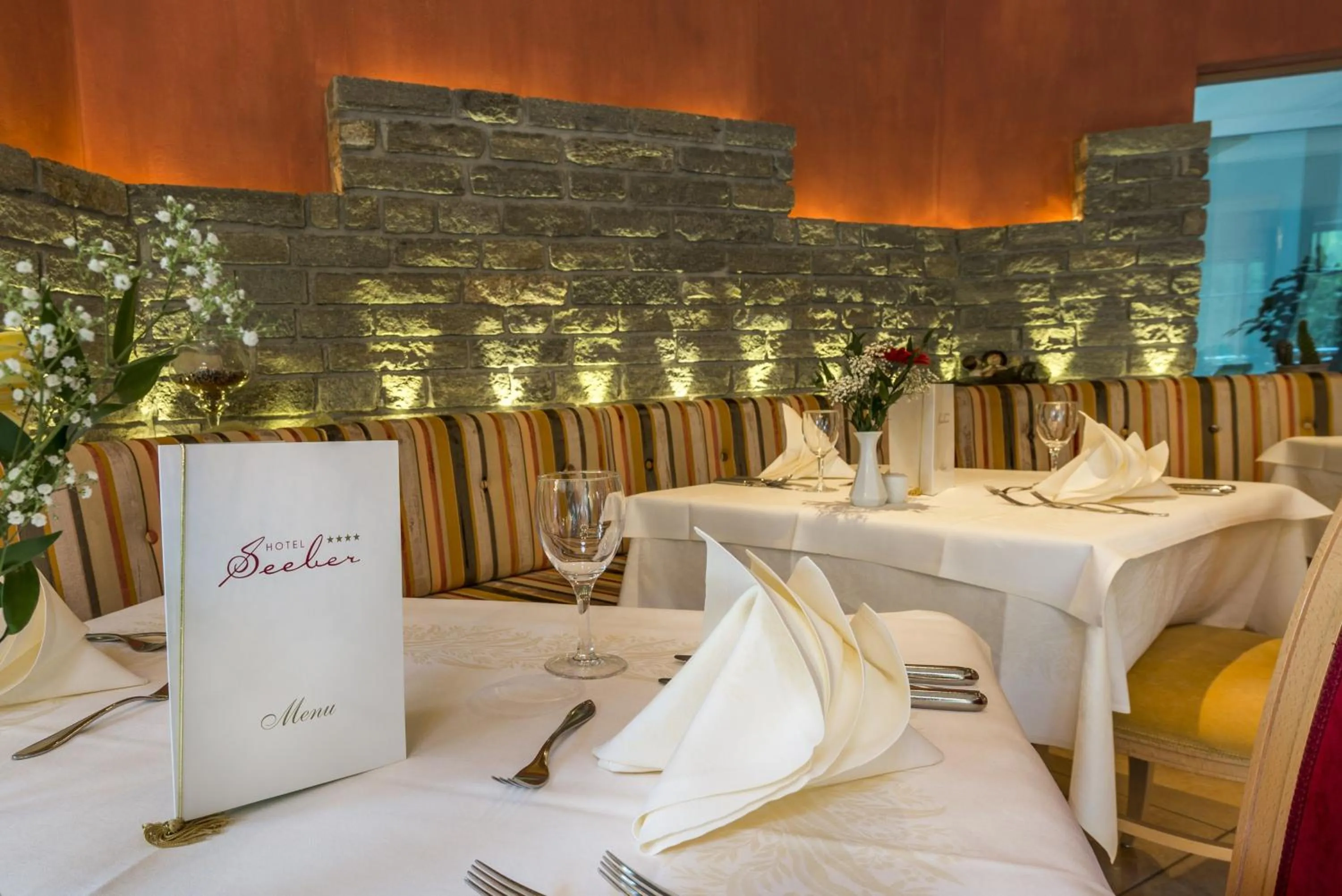 Restaurant/places to eat in Hotel Seeber