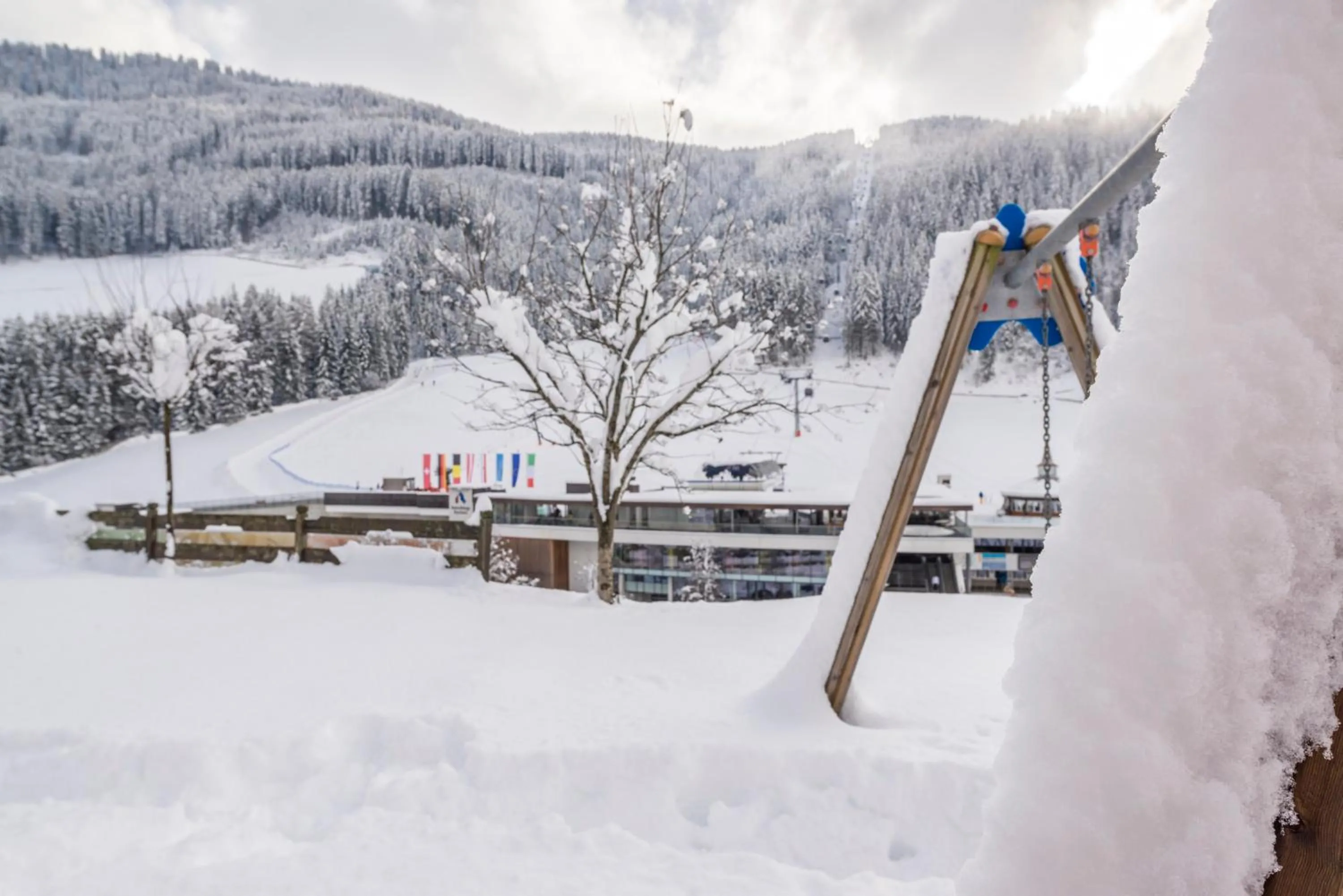 Skiing in Hotel Seeber