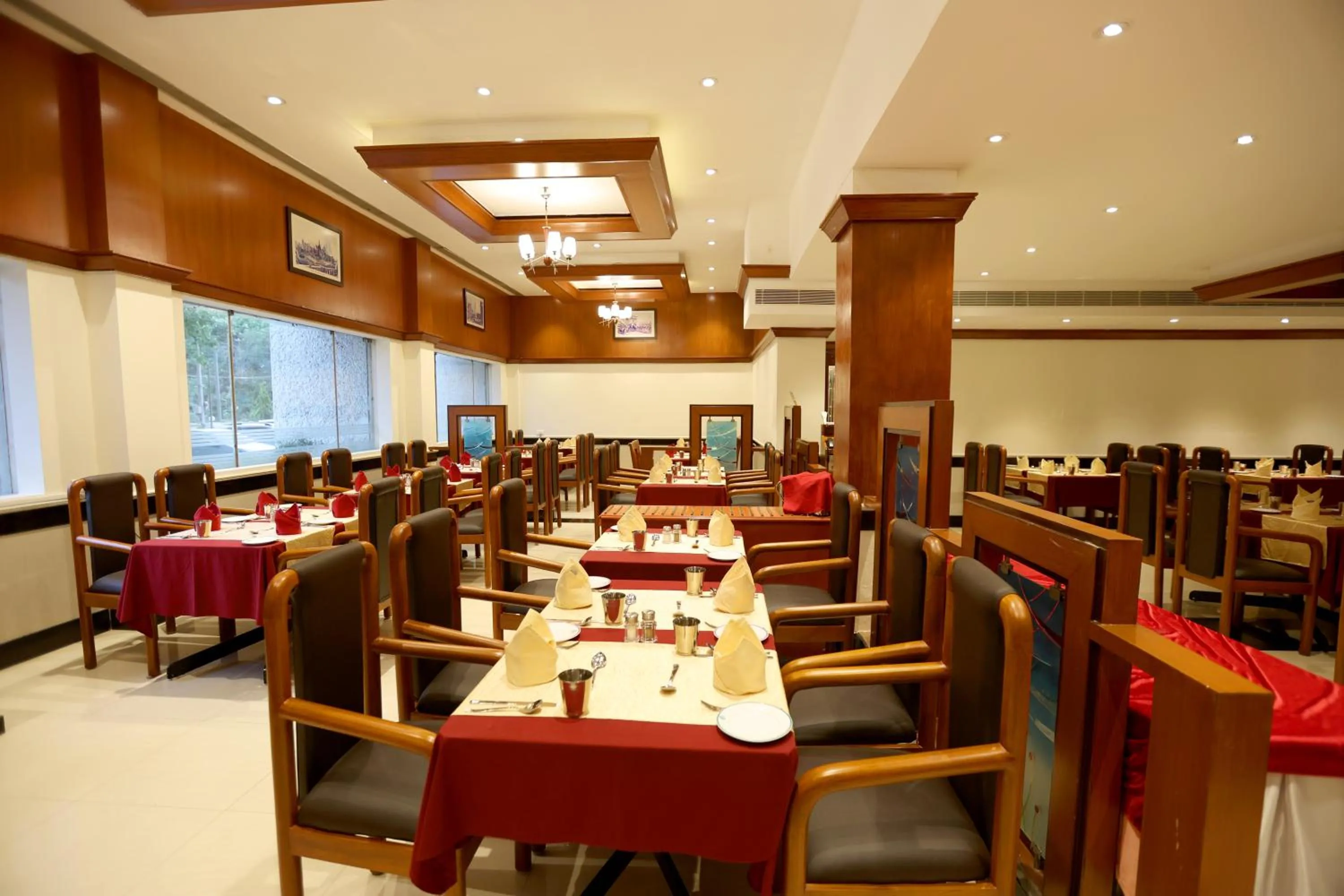 Restaurant/places to eat in Breeze Residency