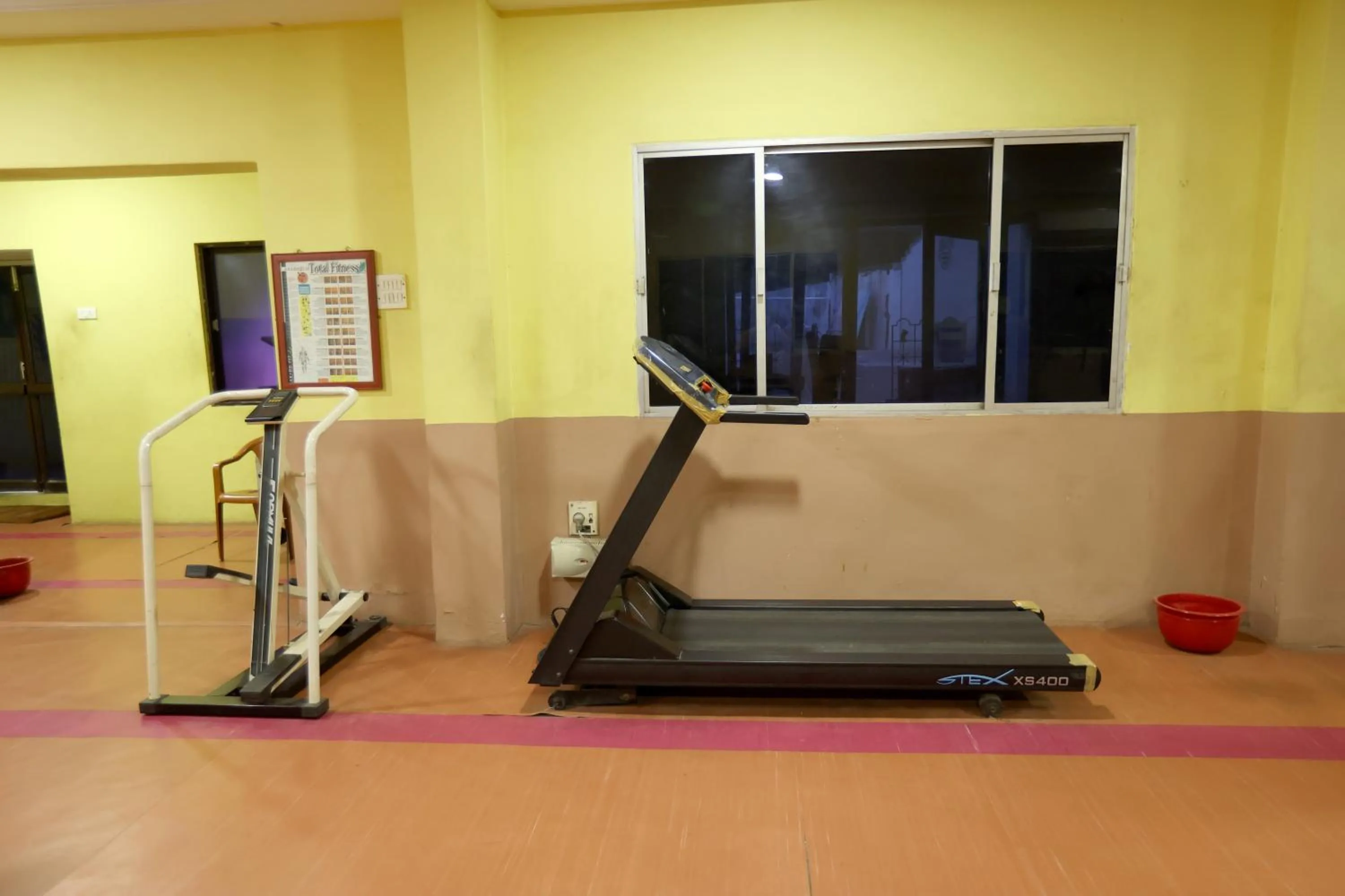 Fitness centre/facilities in Breeze Residency
