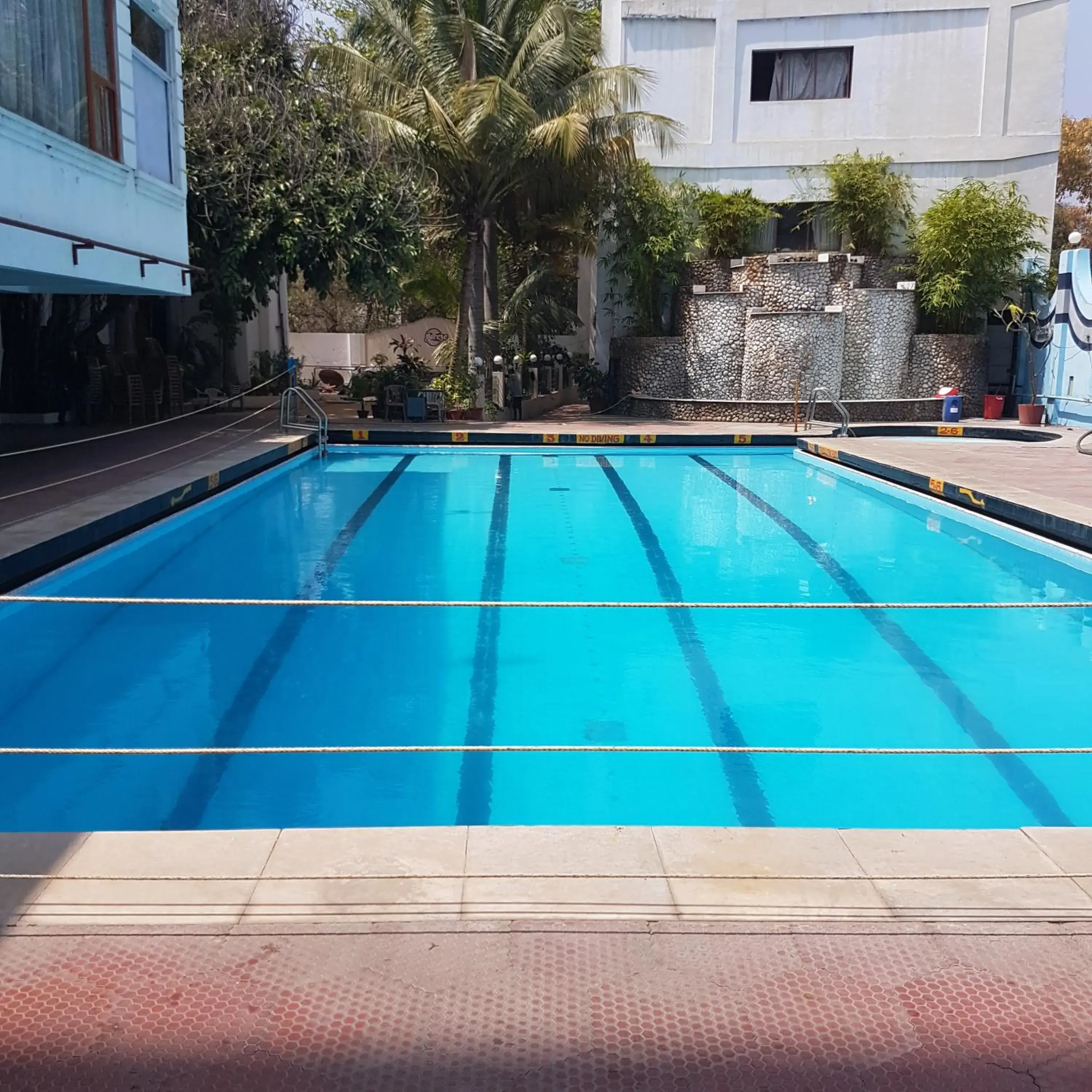 Swimming pool in Breeze Residency Swimming pool in Breeze Residency