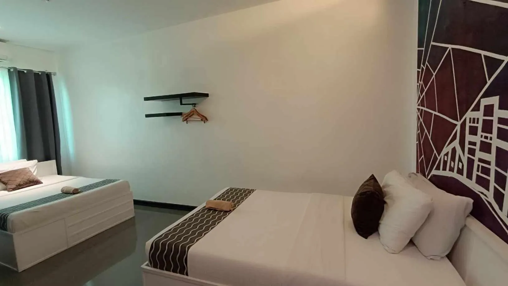 Bed in The ApplePeach House