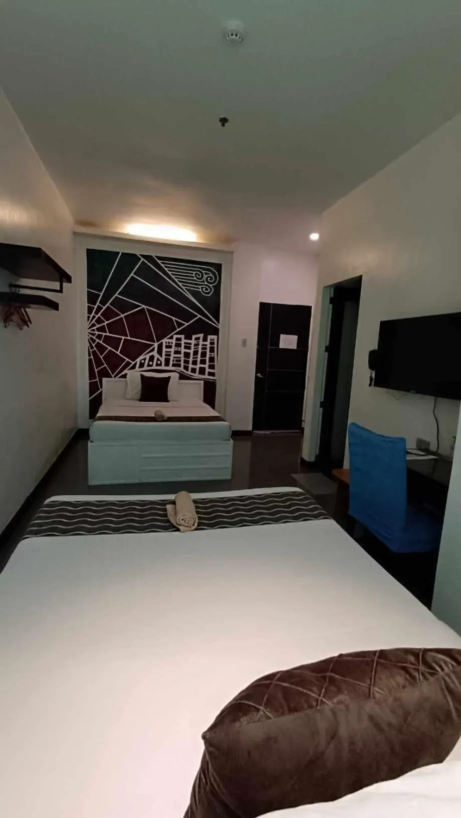 Bed in The ApplePeach House