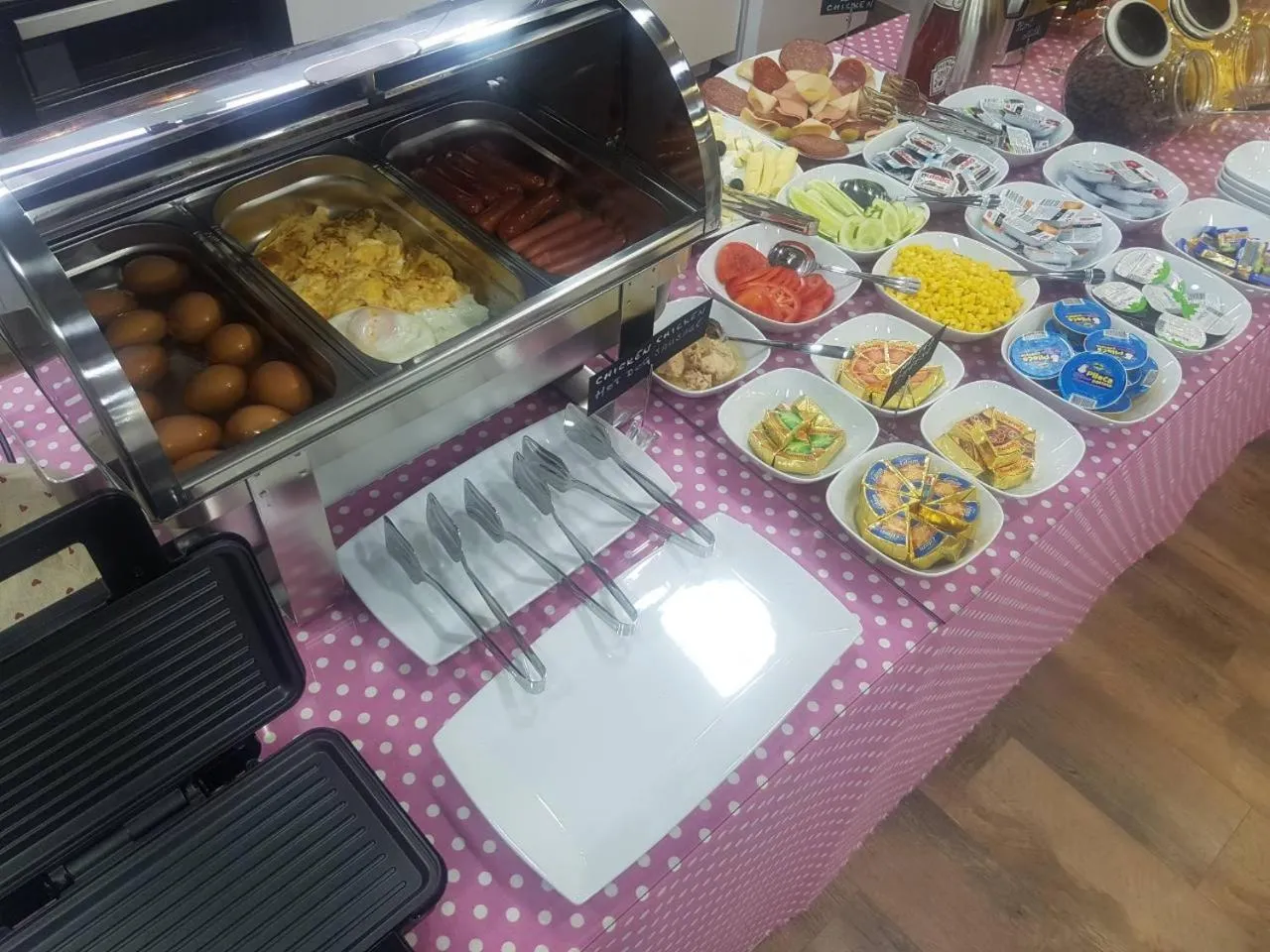 Breakfast in Apart Hotel Family