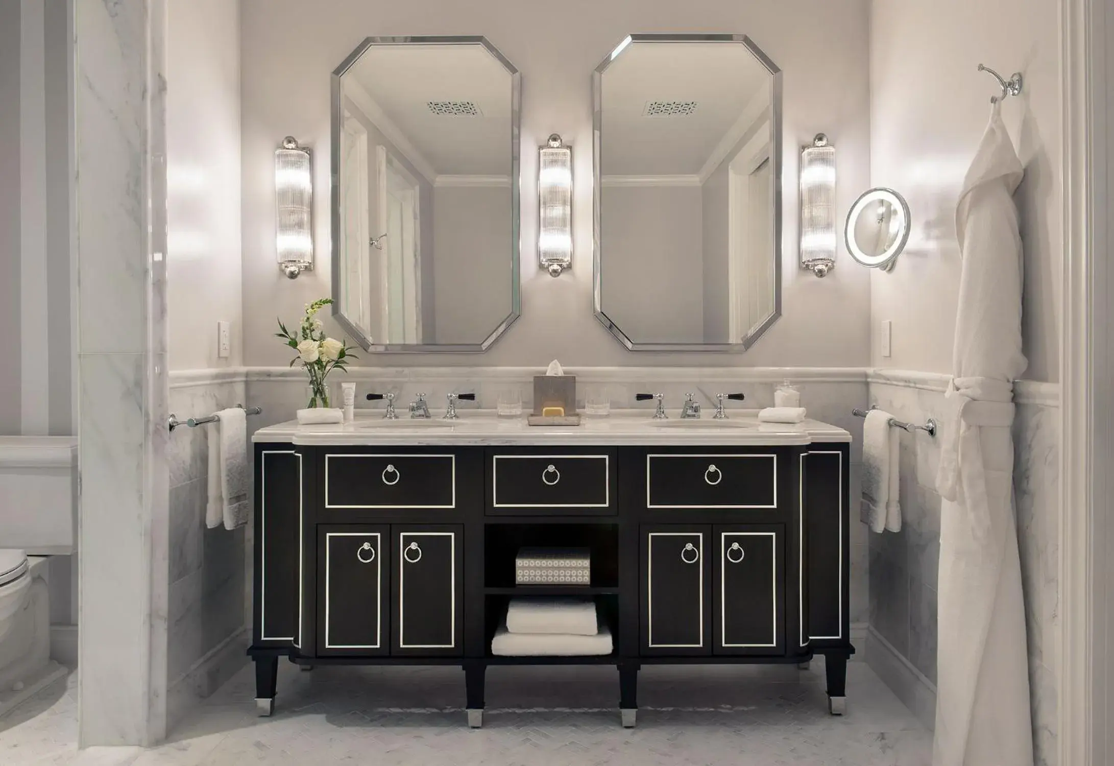 Lanai Two Queens in Rosewood Miramar Beach Lanai Two Queens in Rosewood Miramar Beach