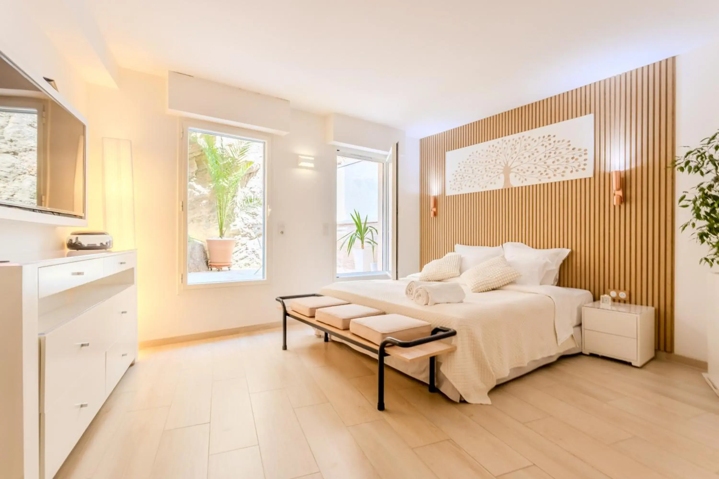 Junior Suite with Terrace in Traverse Des Artistes Junior Suite with Terrace in Traverse Des Artistes