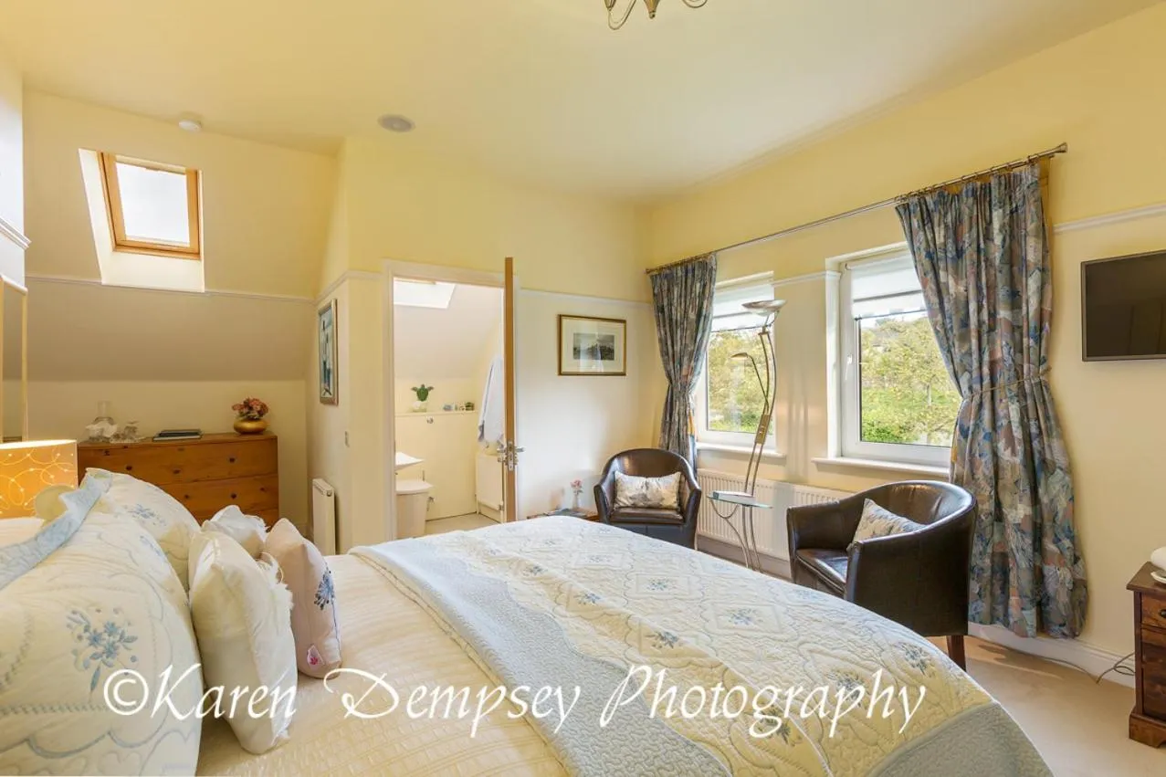 Deluxe Double Room with Shower in Dún Ard