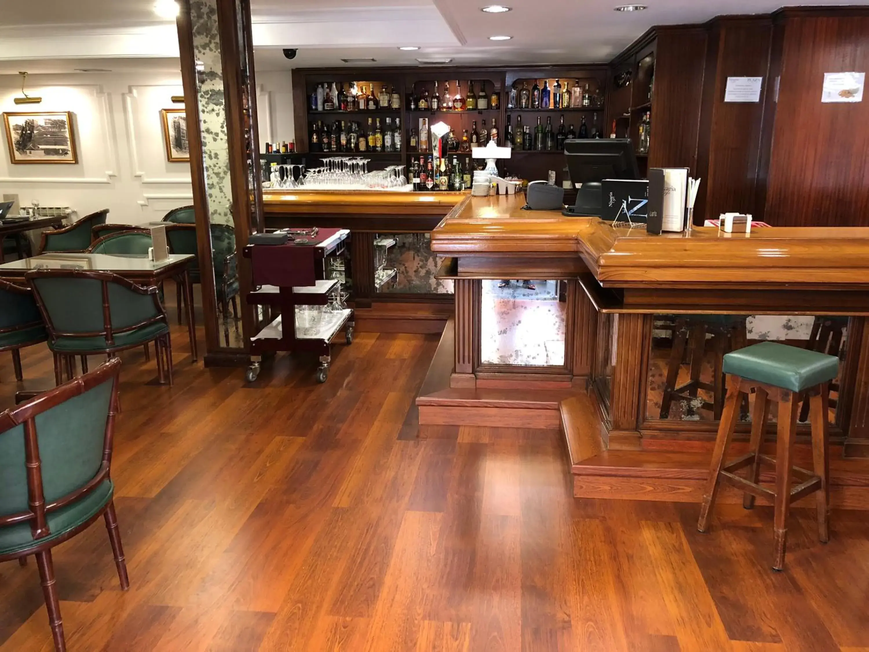 Lounge or bar in Laguna Nivaria Hotel & Spa Lounge or bar in Laguna Nivaria Hotel & Spa