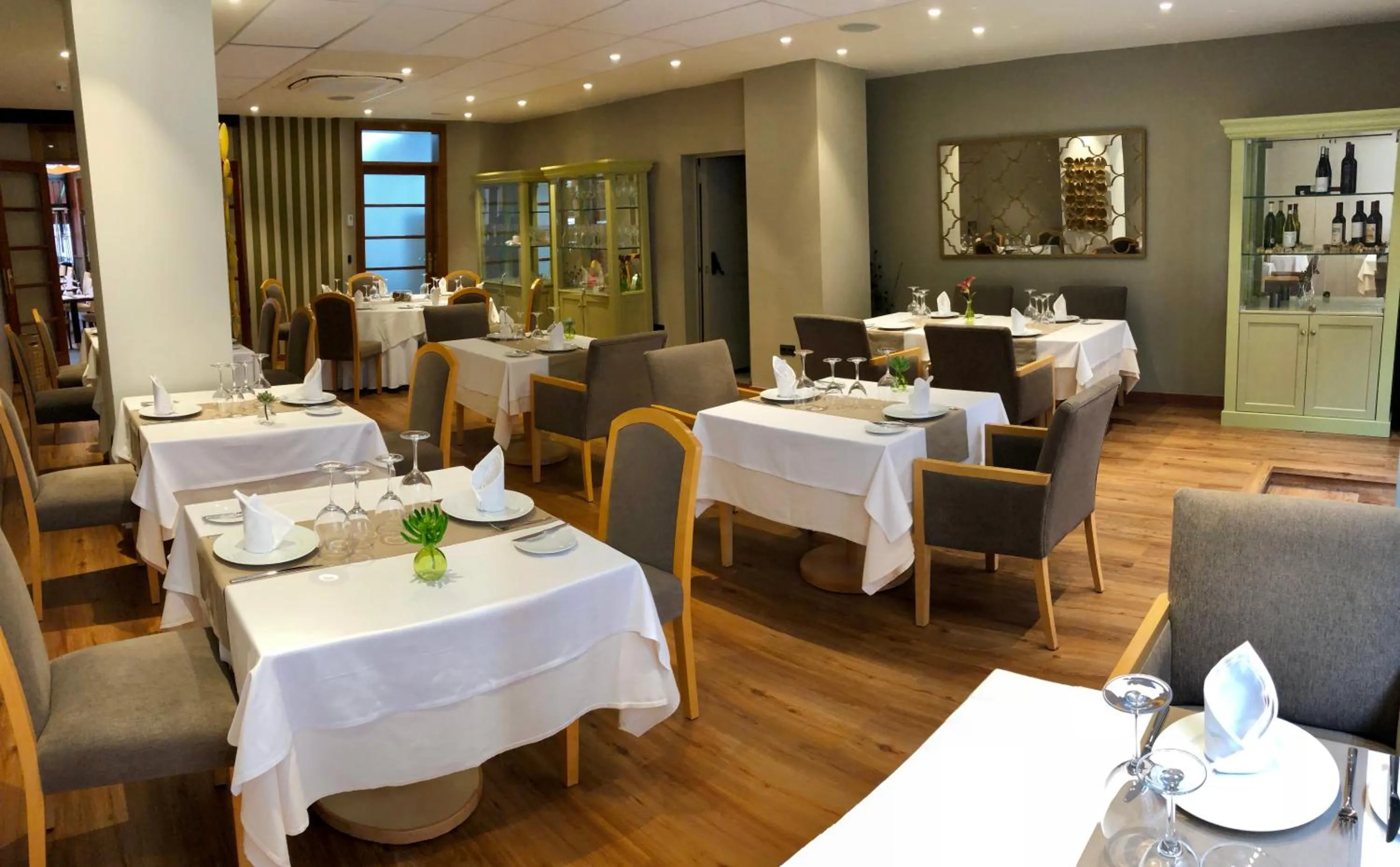 Dining area in Laguna Nivaria Hotel & Spa