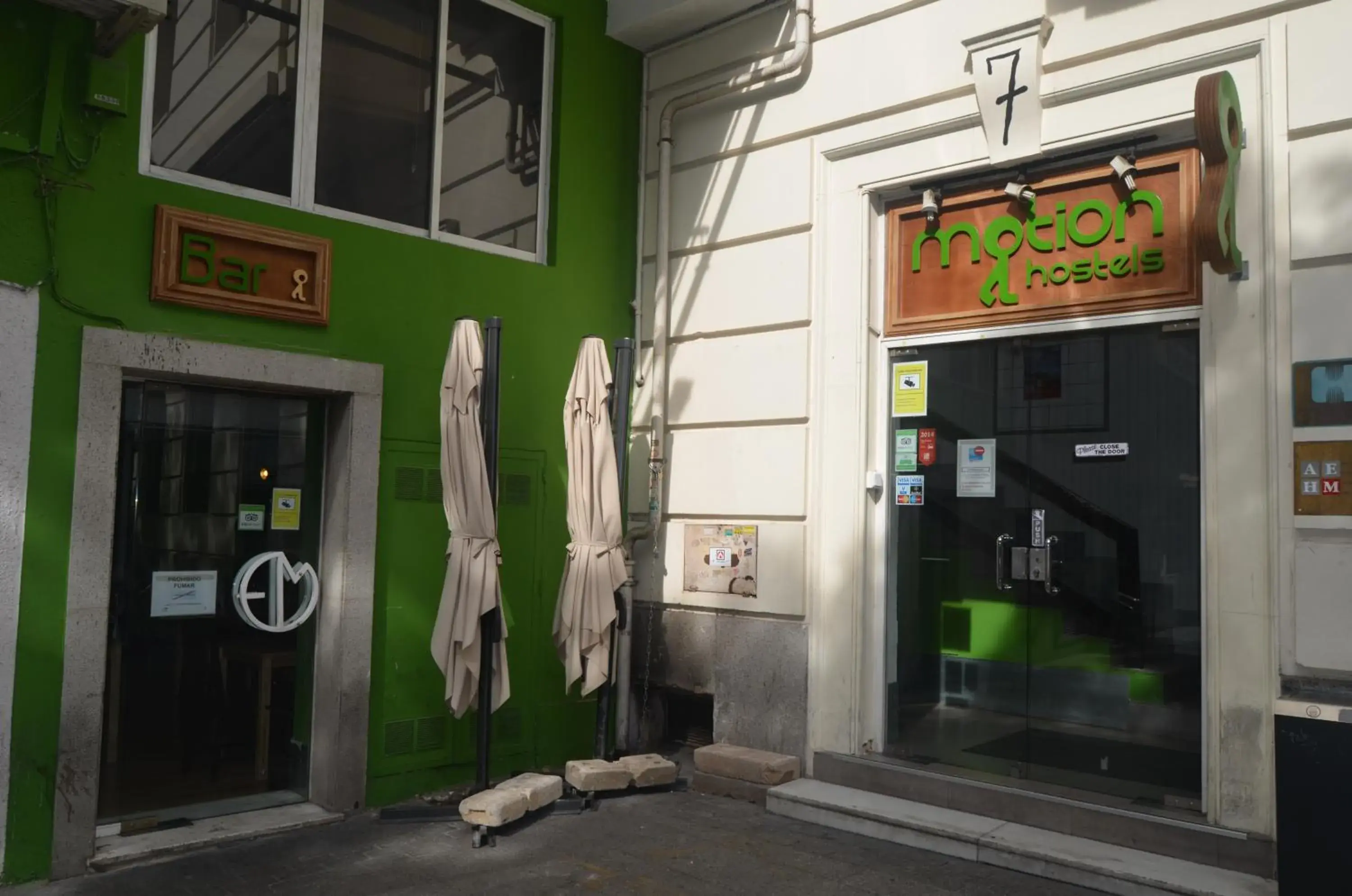 Facade/entrance in Madrid Motion Hostels Facade/entrance in Madrid Motion Hostels