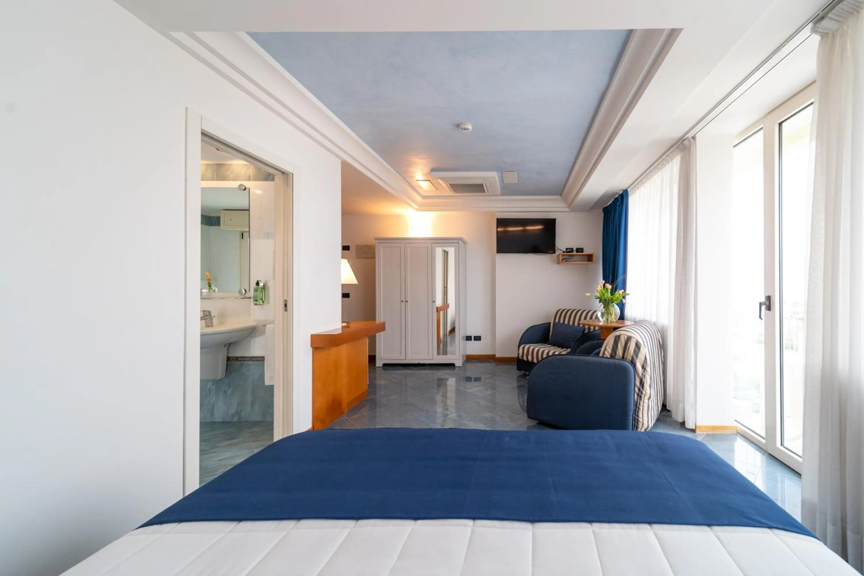 Photo of the whole room, Bed in Hotel Ancora