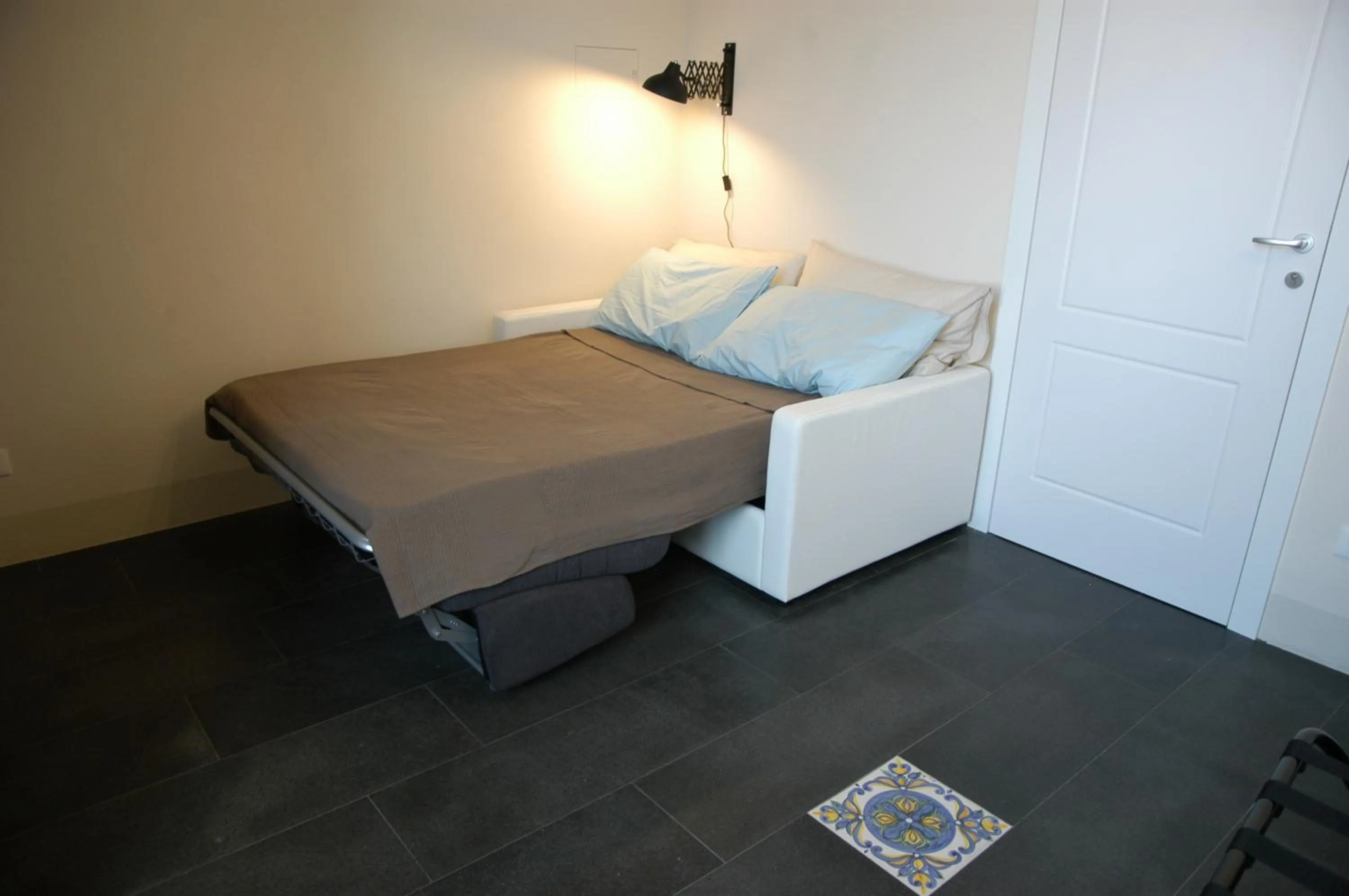 Bed in Castello D'Alcontres Guest House 3 stelle