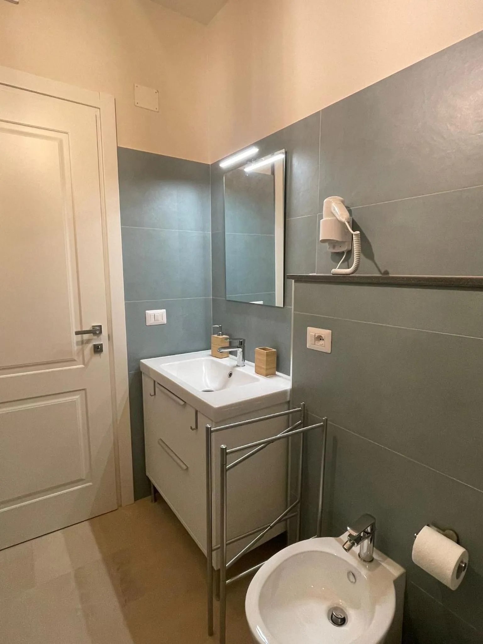 Castello D'Alcontres Guest House 3 stelle