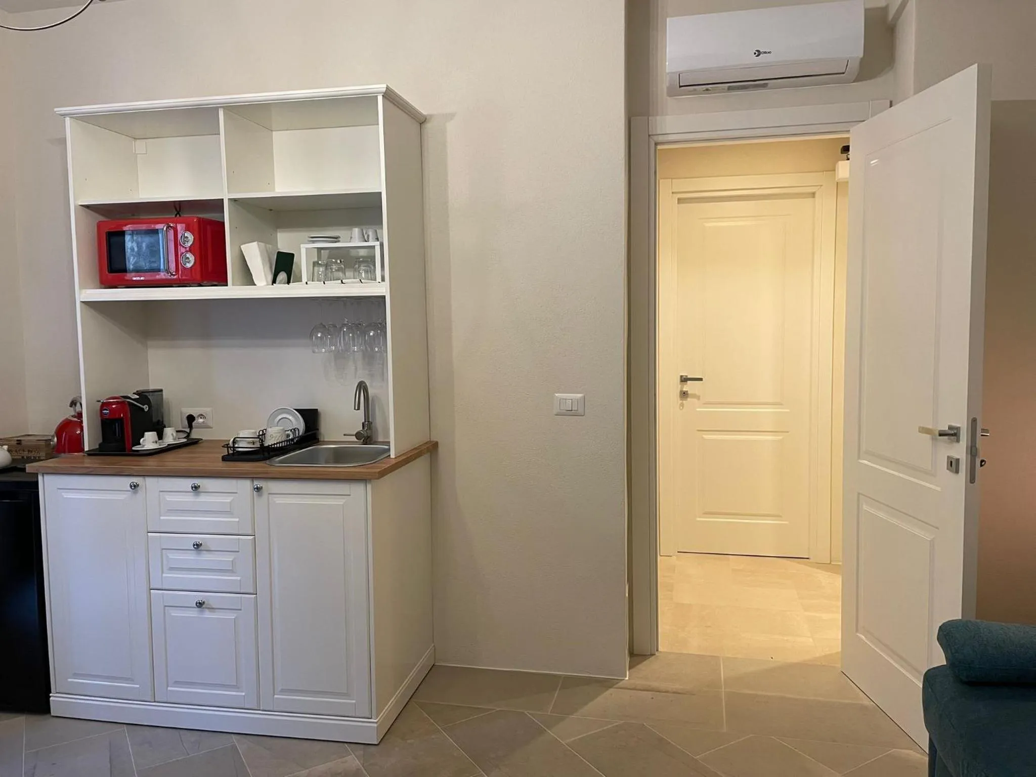 Castello D'Alcontres Guest House 3 stelle