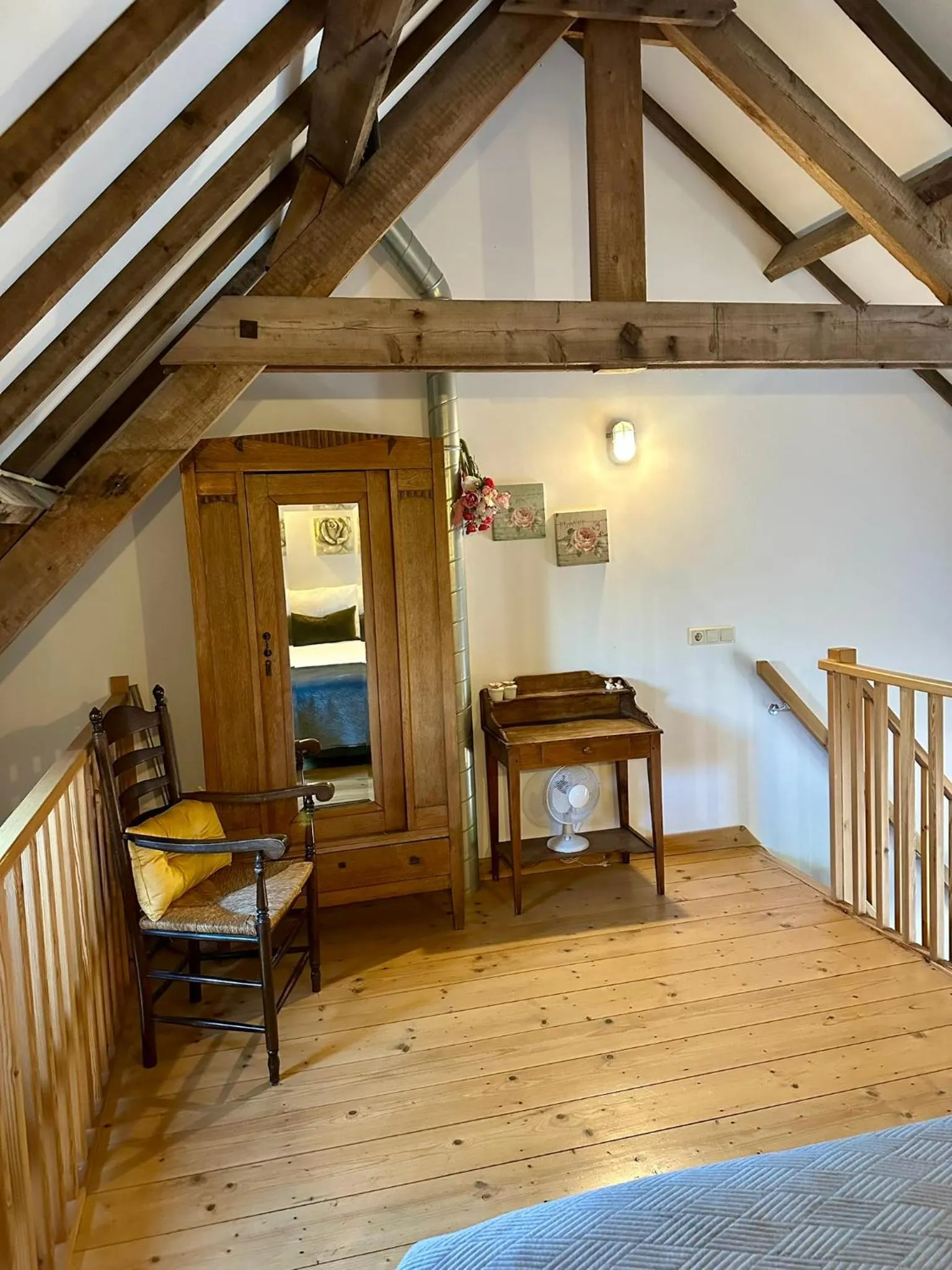 Bedroom in Erfgoed & Logies Den Heijkant