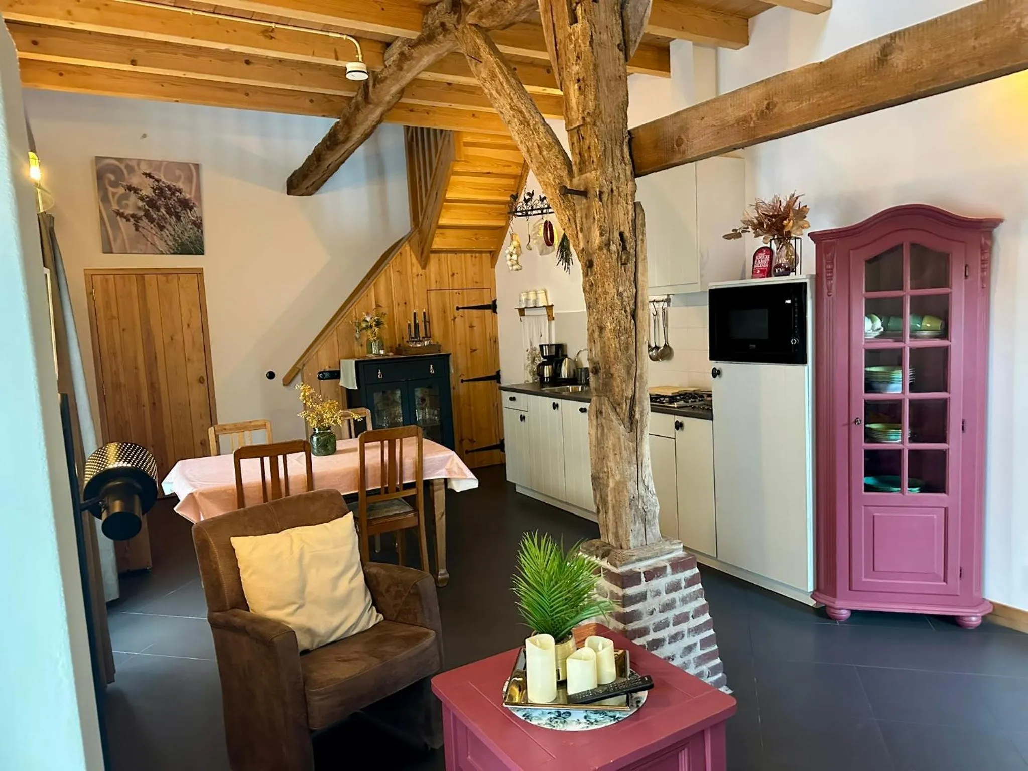 Kitchen or kitchenette in Erfgoed & Logies Den Heijkant