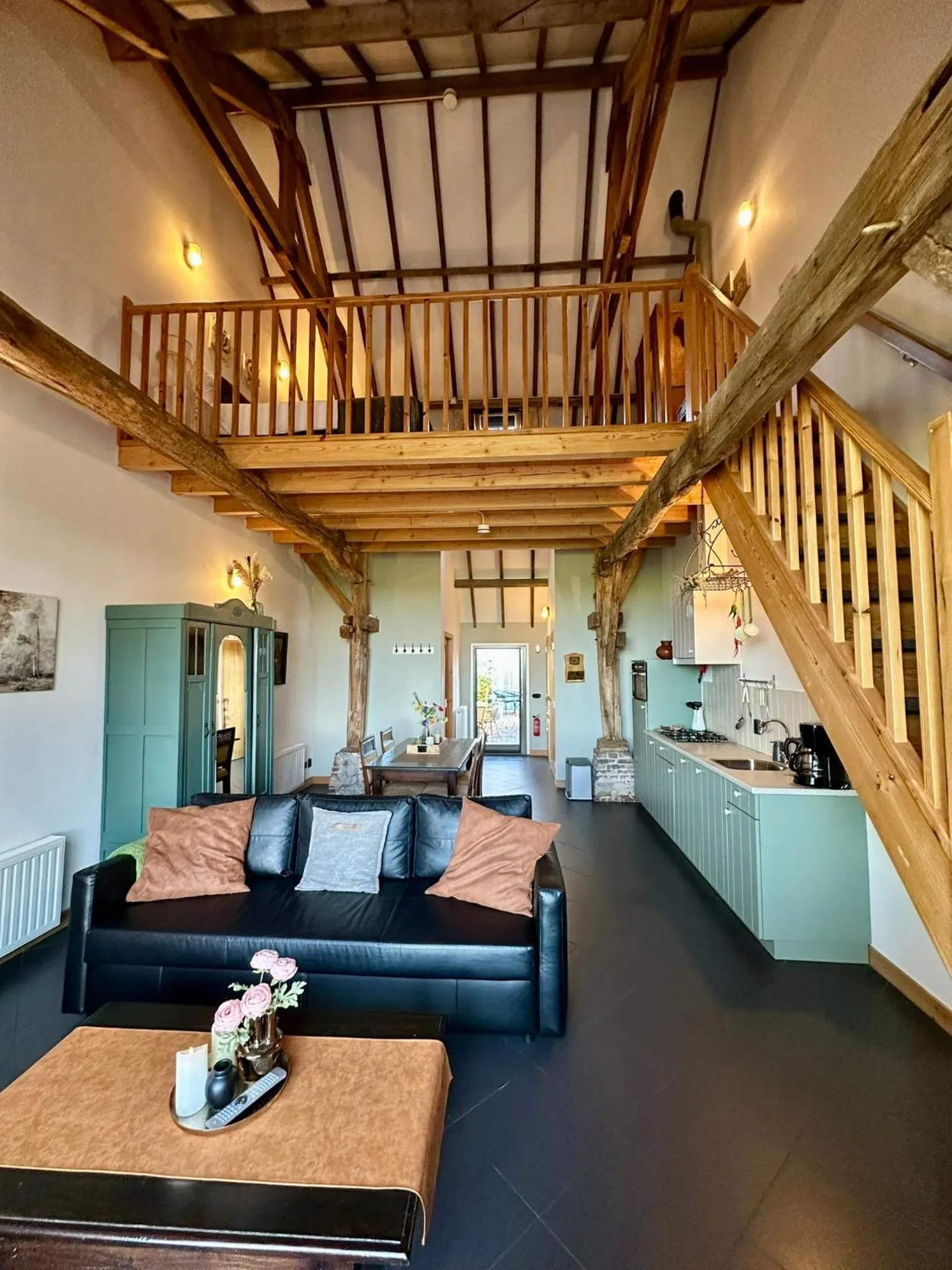 Photo of the whole room in Erfgoed & Logies Den Heijkant