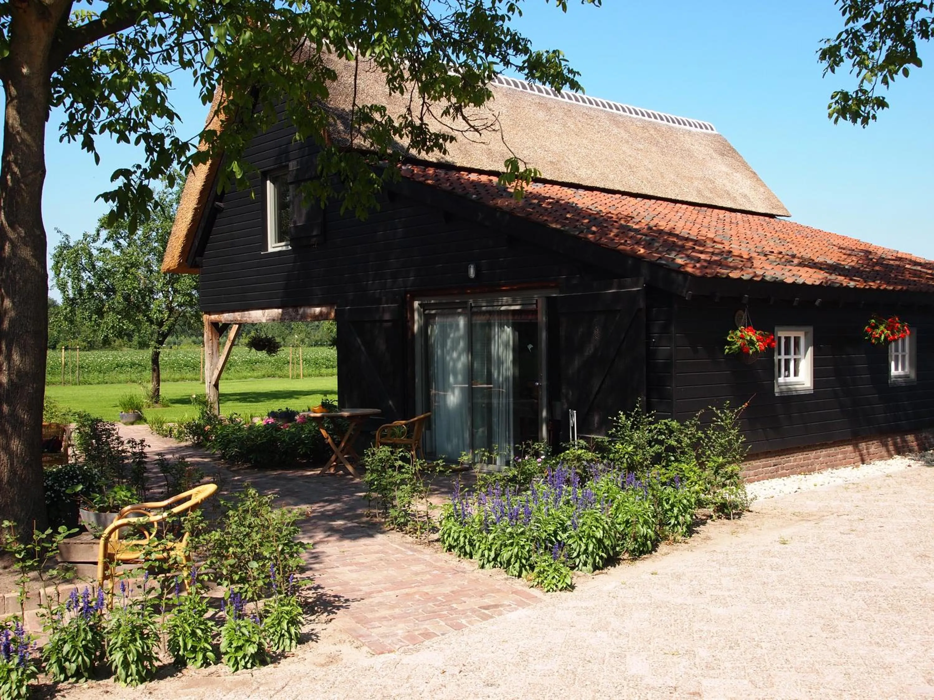 Facade/entrance in Erfgoed & Logies Den Heijkant