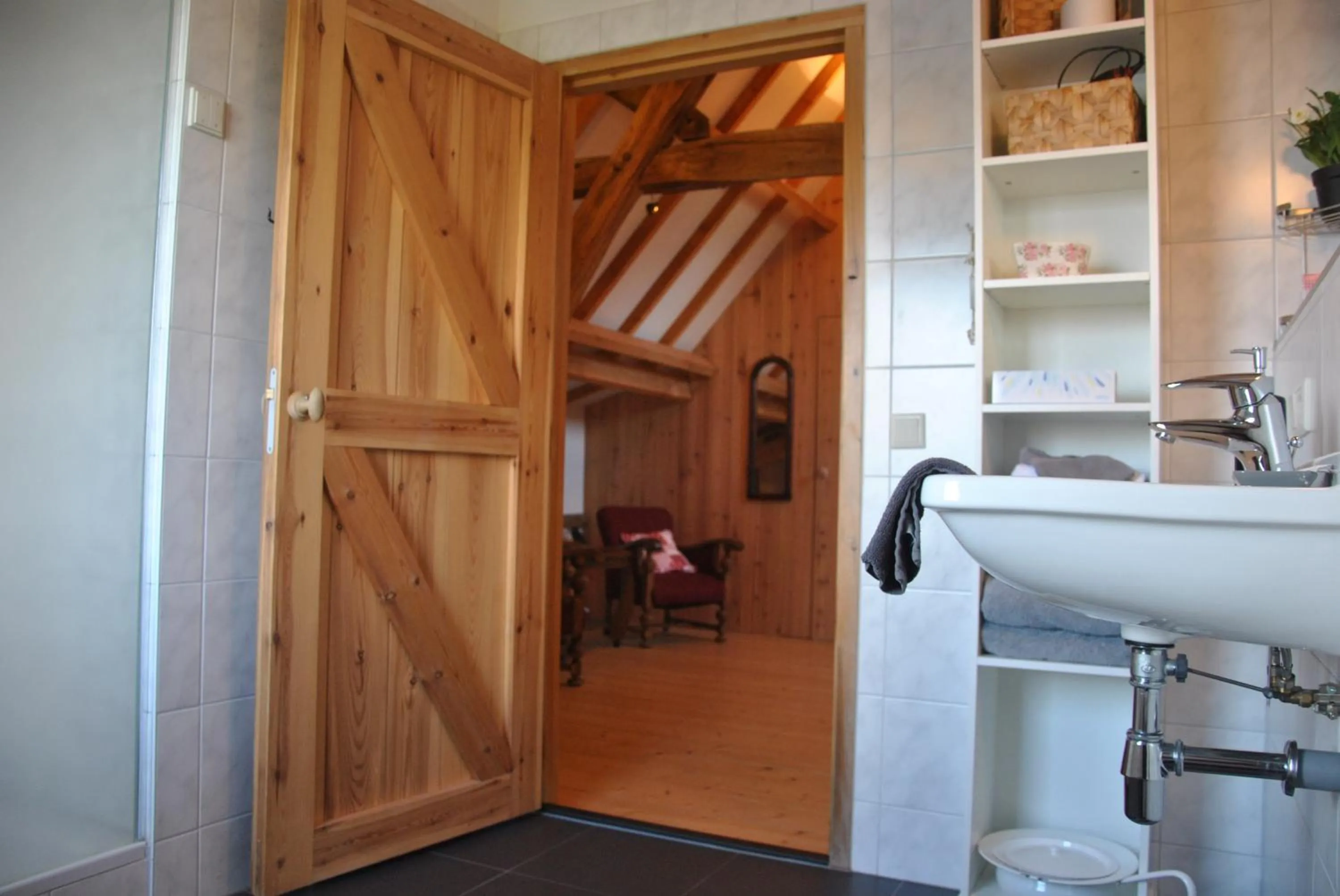 Shower in Erfgoed & Logies Den Heijkant