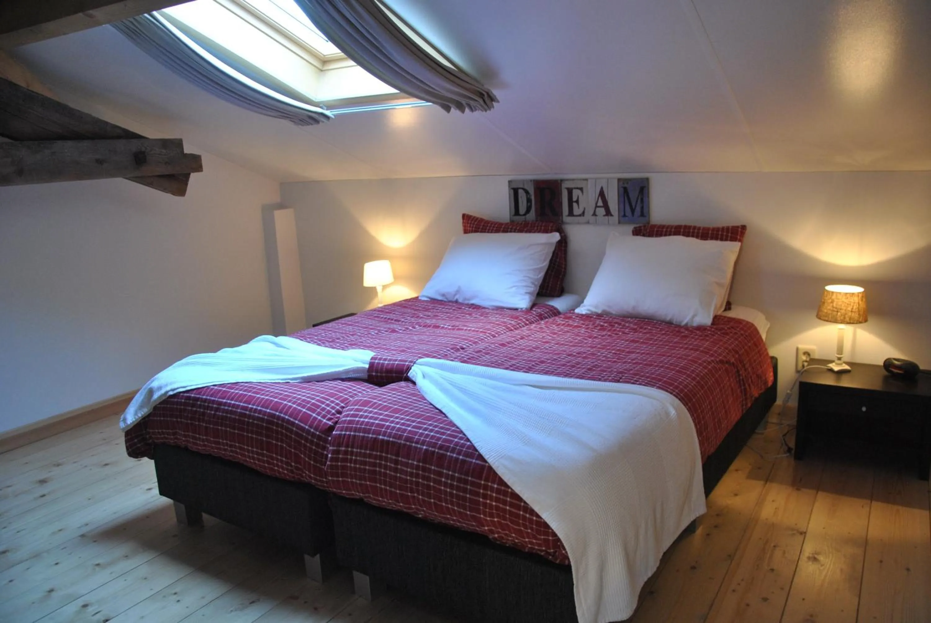 Day, Bed in Erfgoed & Logies Den Heijkant