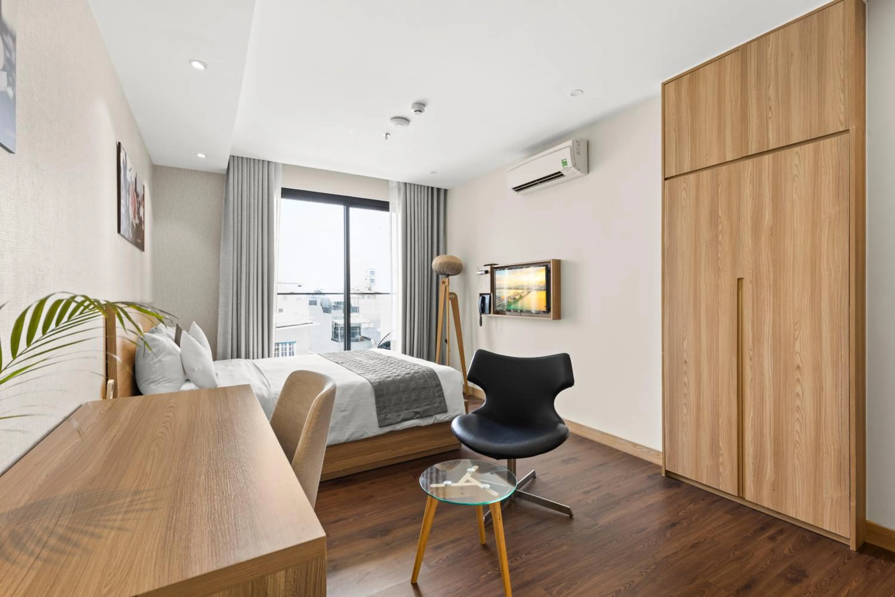 Bedroom, Bed in Moon Hotel and Apartment Da Nang