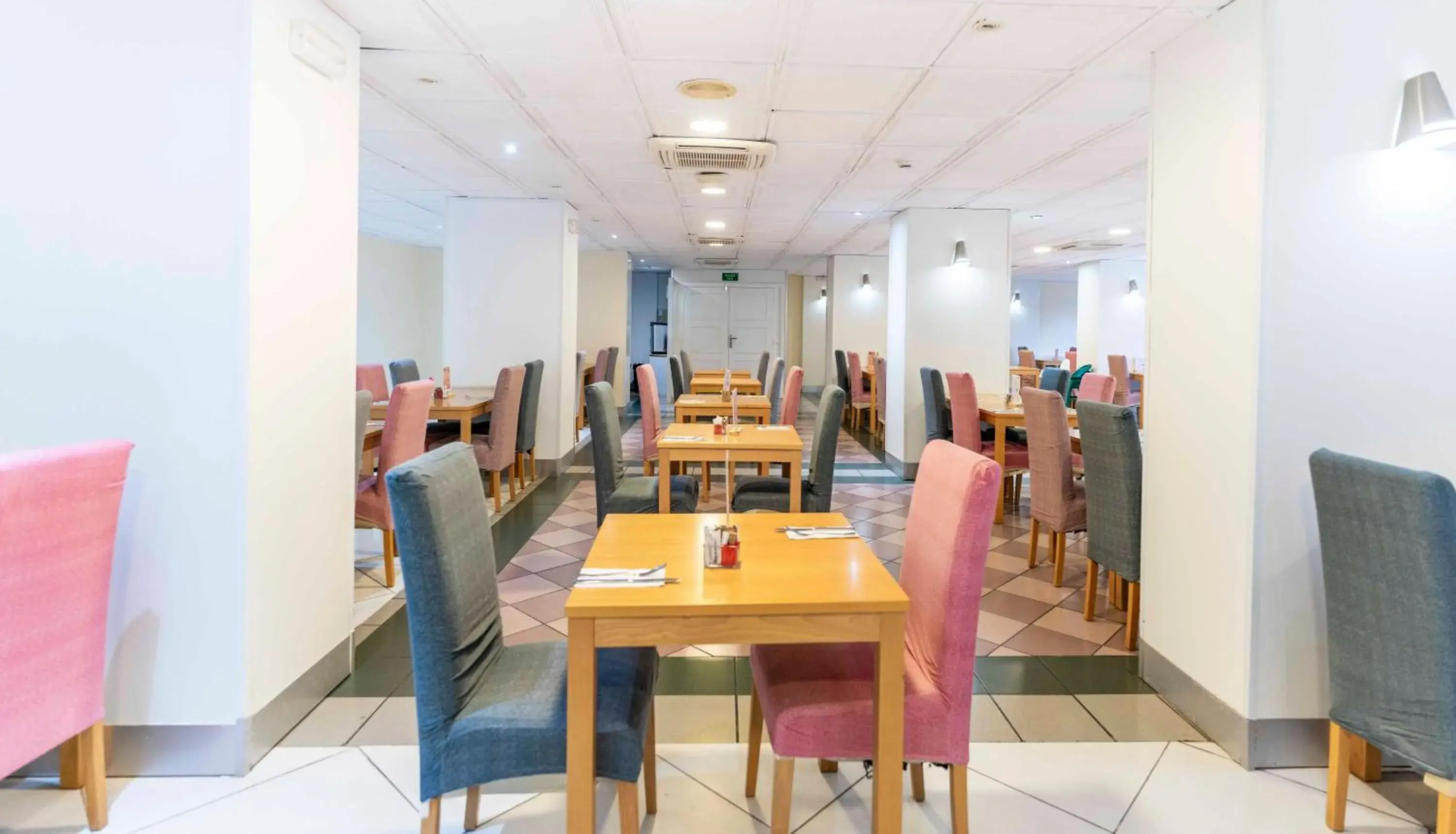 Restaurant/places to eat in Palm Beach - Excel Hotels & Resorts Restaurant/places to eat in Palm Beach - Excel Hotels & Resorts