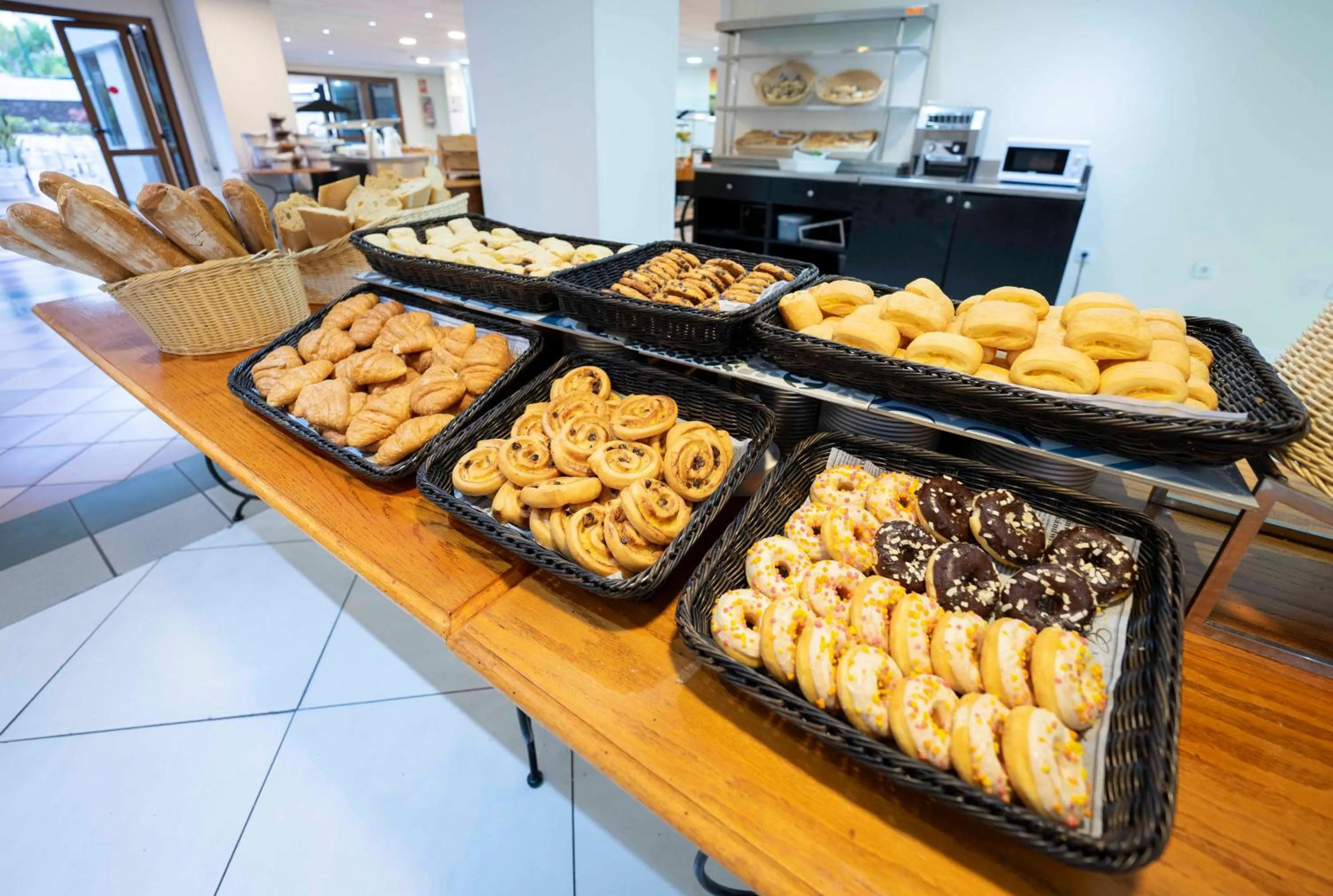 Restaurant/places to eat in Ona Palm Beach