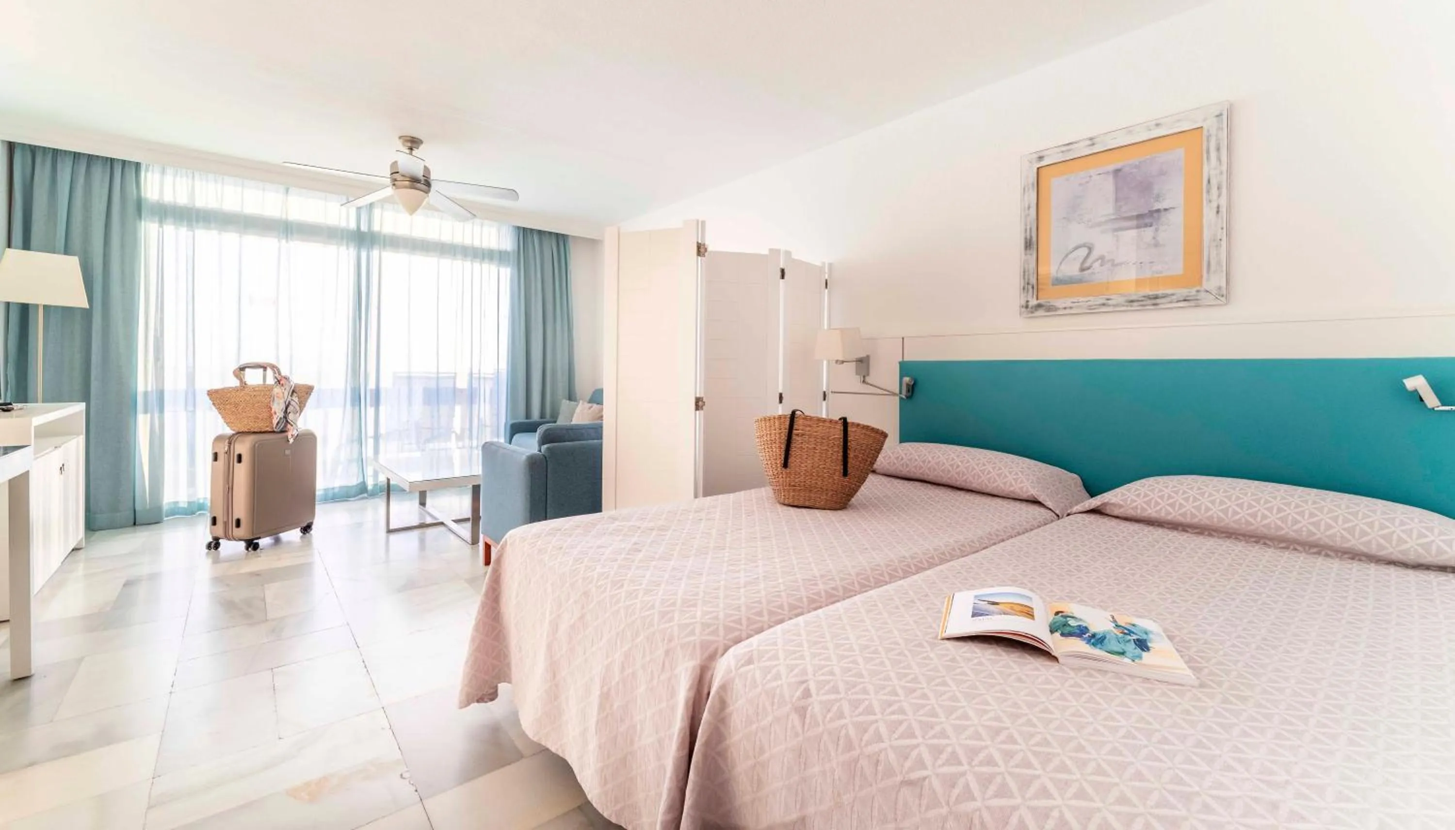 Bed in Ona Palm Beach