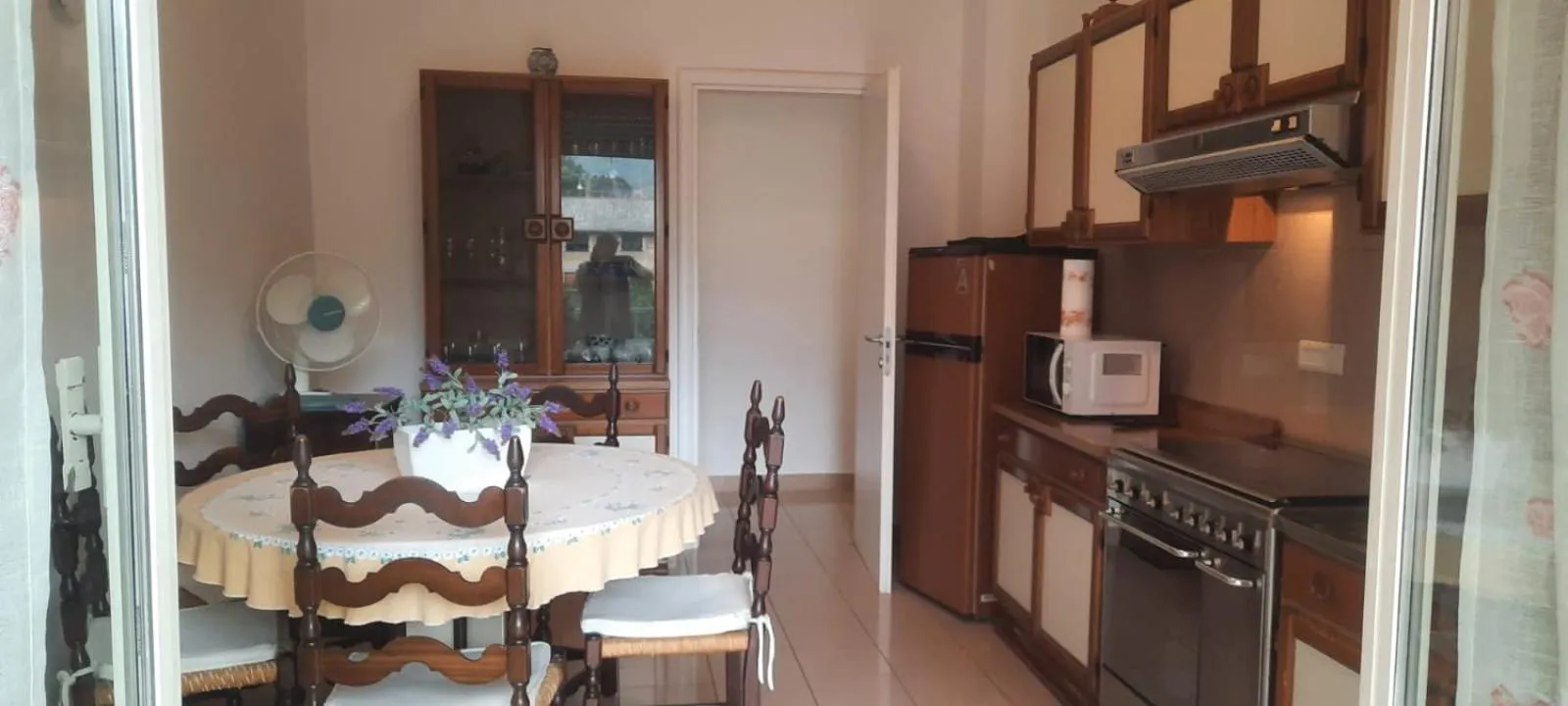 Kitchen or kitchenette in Hotel Dora