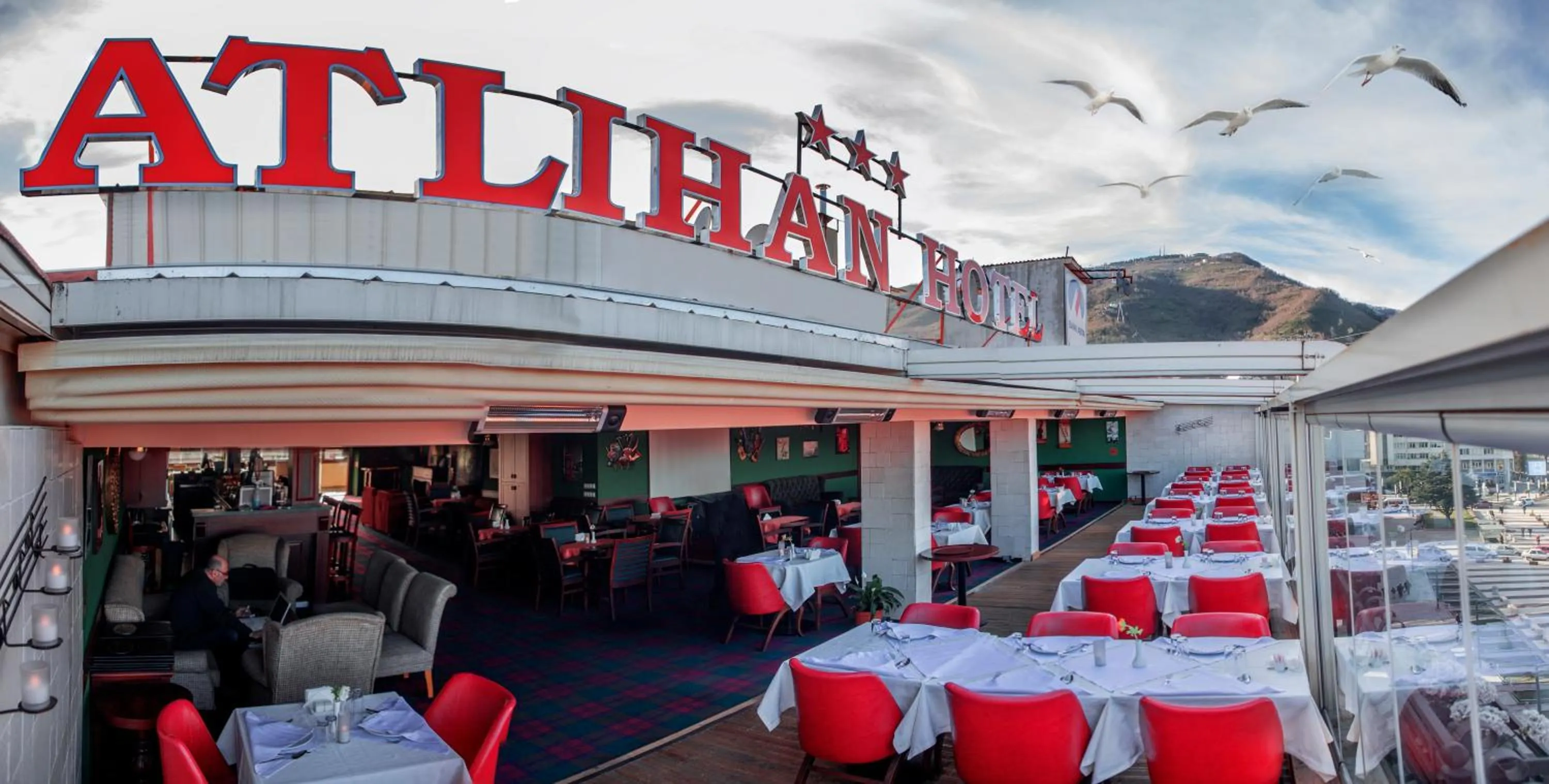 Restaurant/places to eat in Atlıhan Hotel