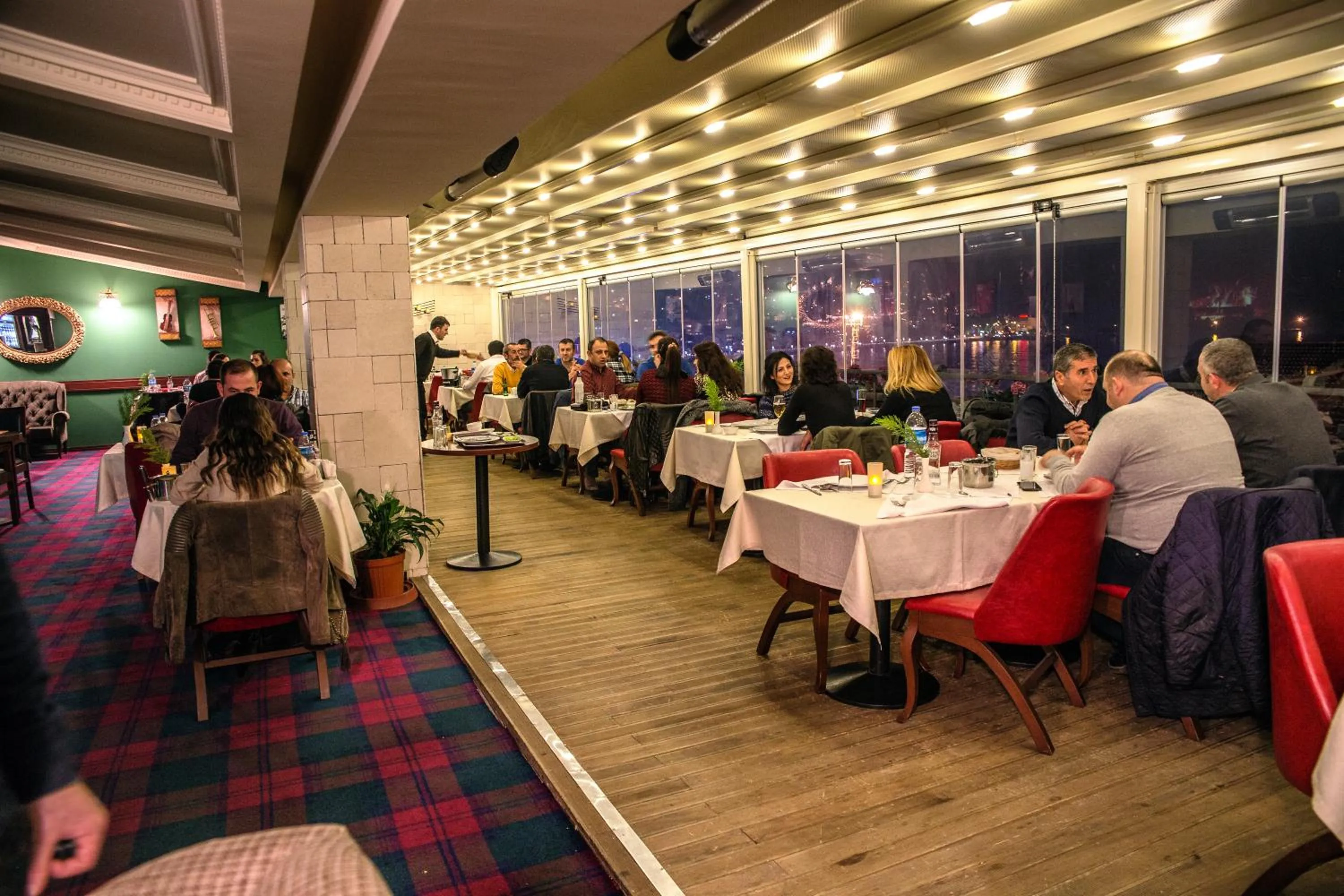 Restaurant/places to eat in Atlıhan Hotel