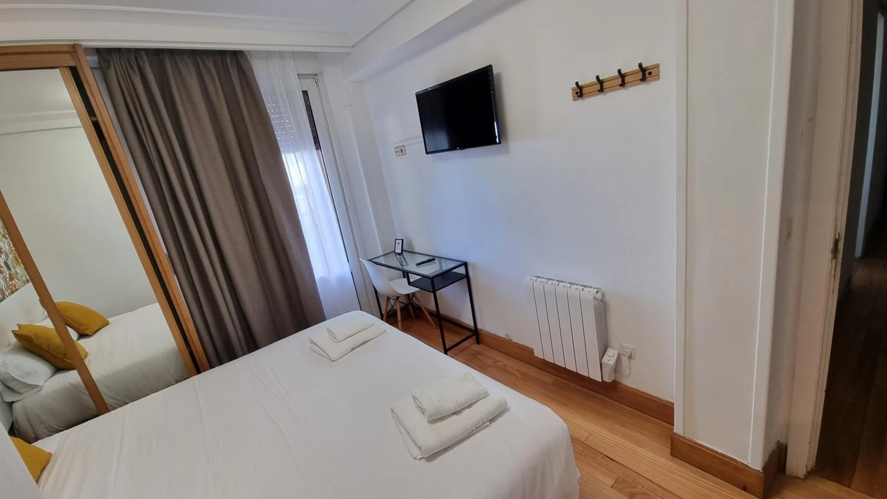 TV and multimedia, Bed in Hotel Norte