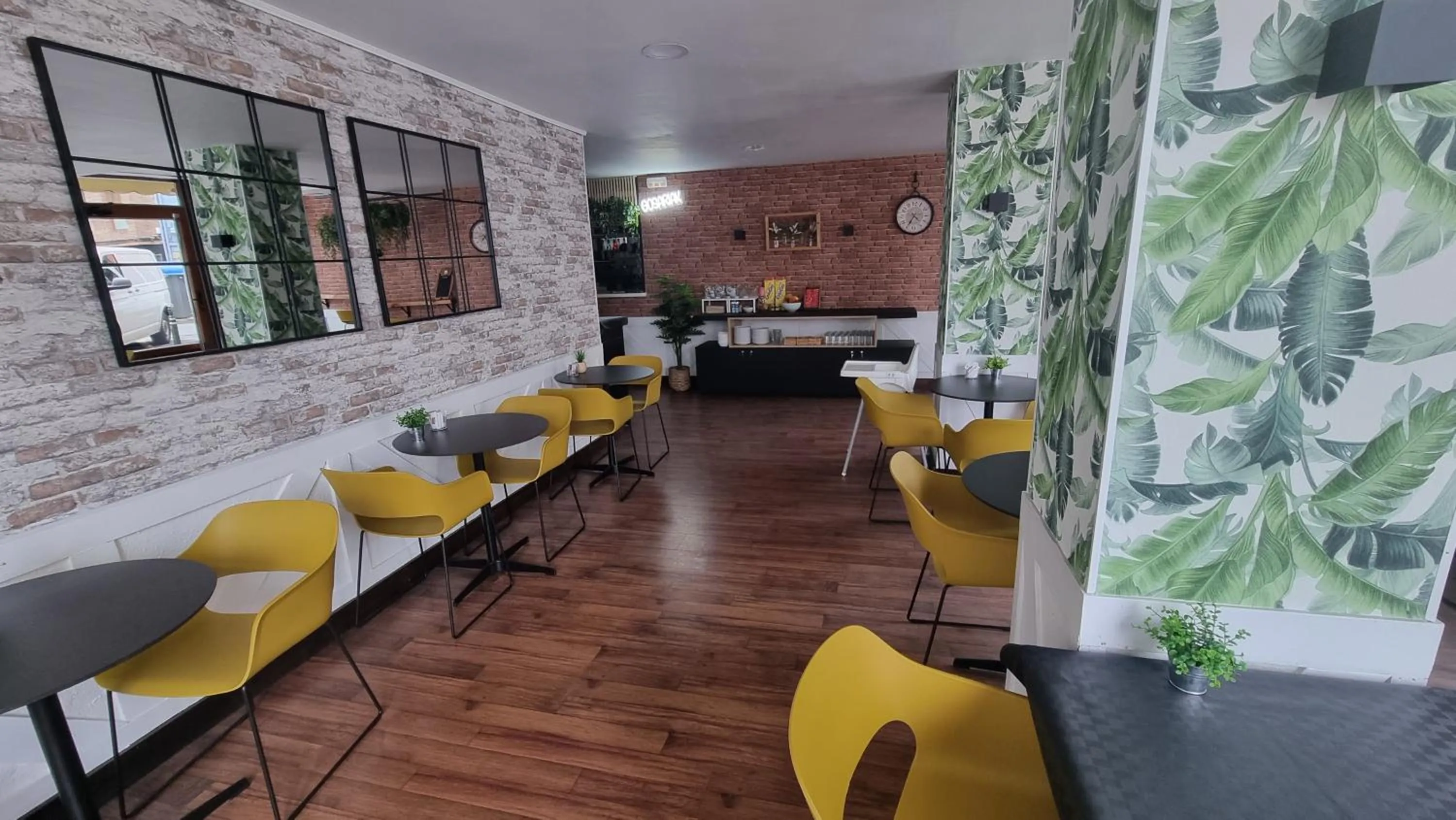 Restaurant/places to eat in Hotel Norte