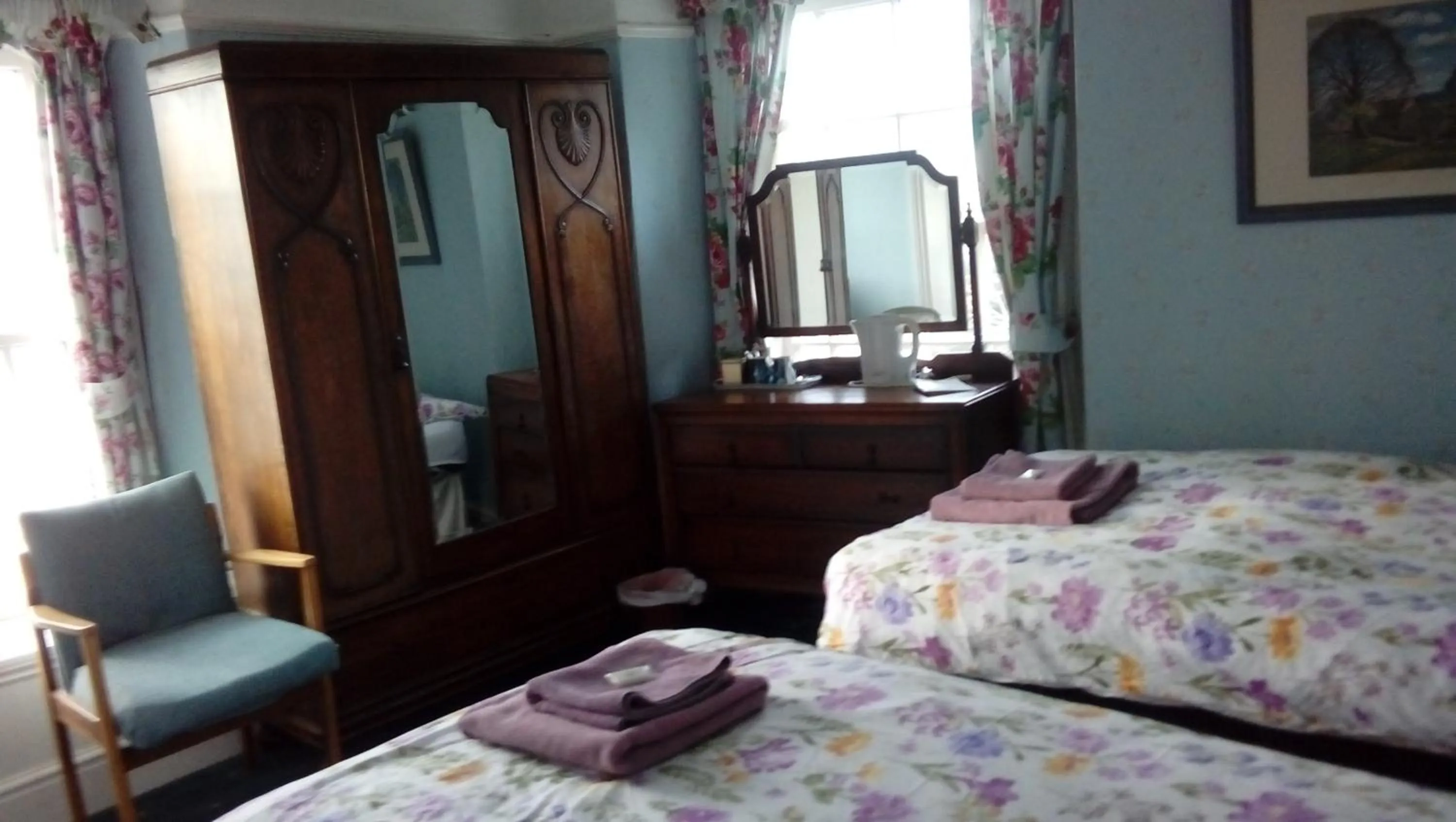 Bed in Neuadd Arms Hotel