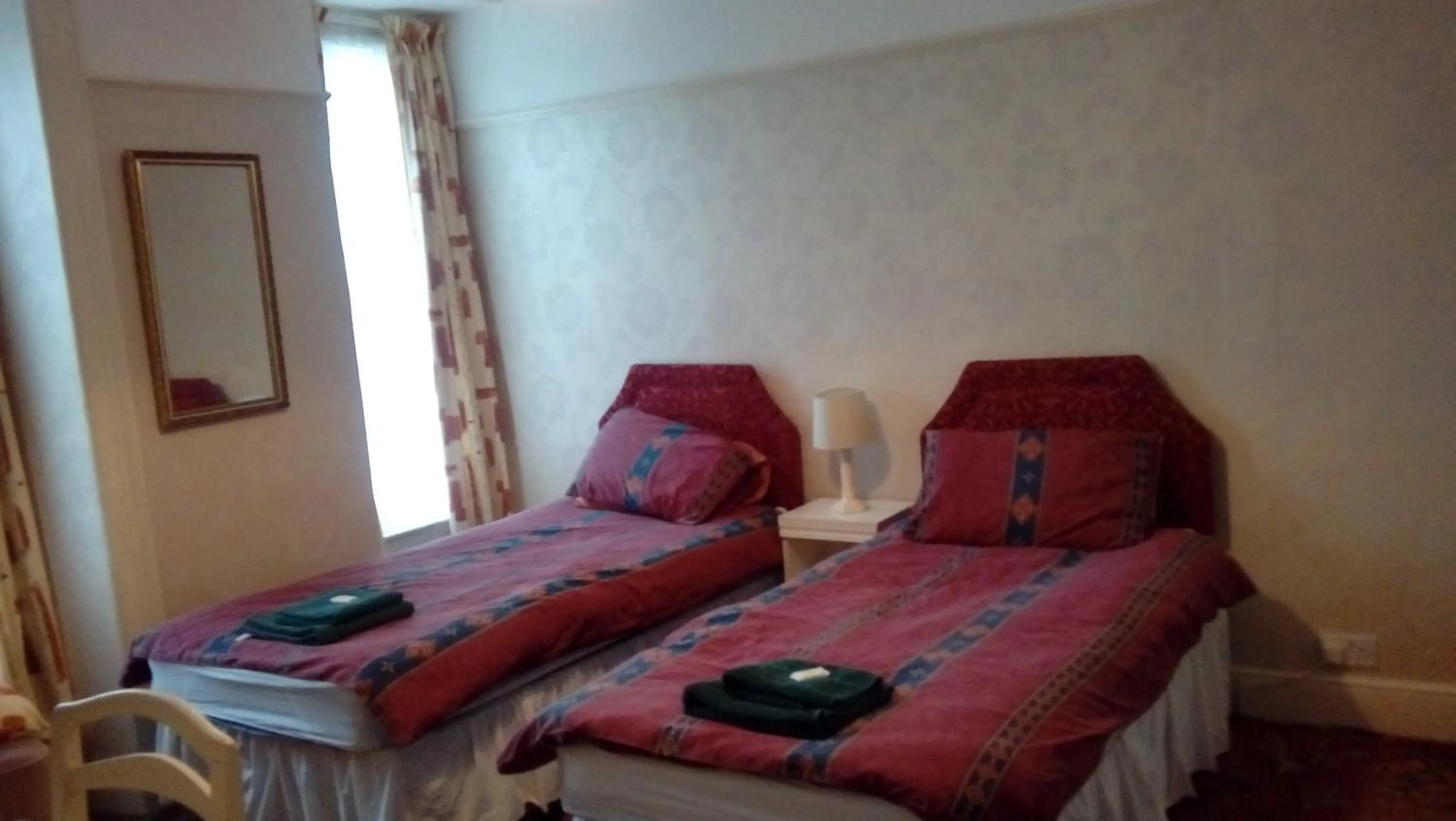 Bed in Neuadd Arms Hotel