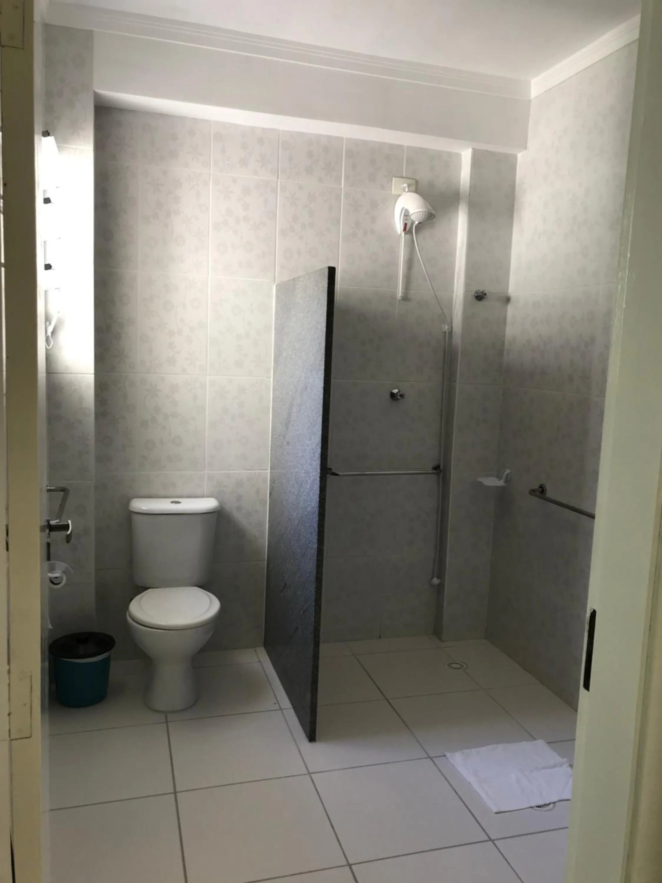 Bathroom in Mar e Lua Flats - Maresias