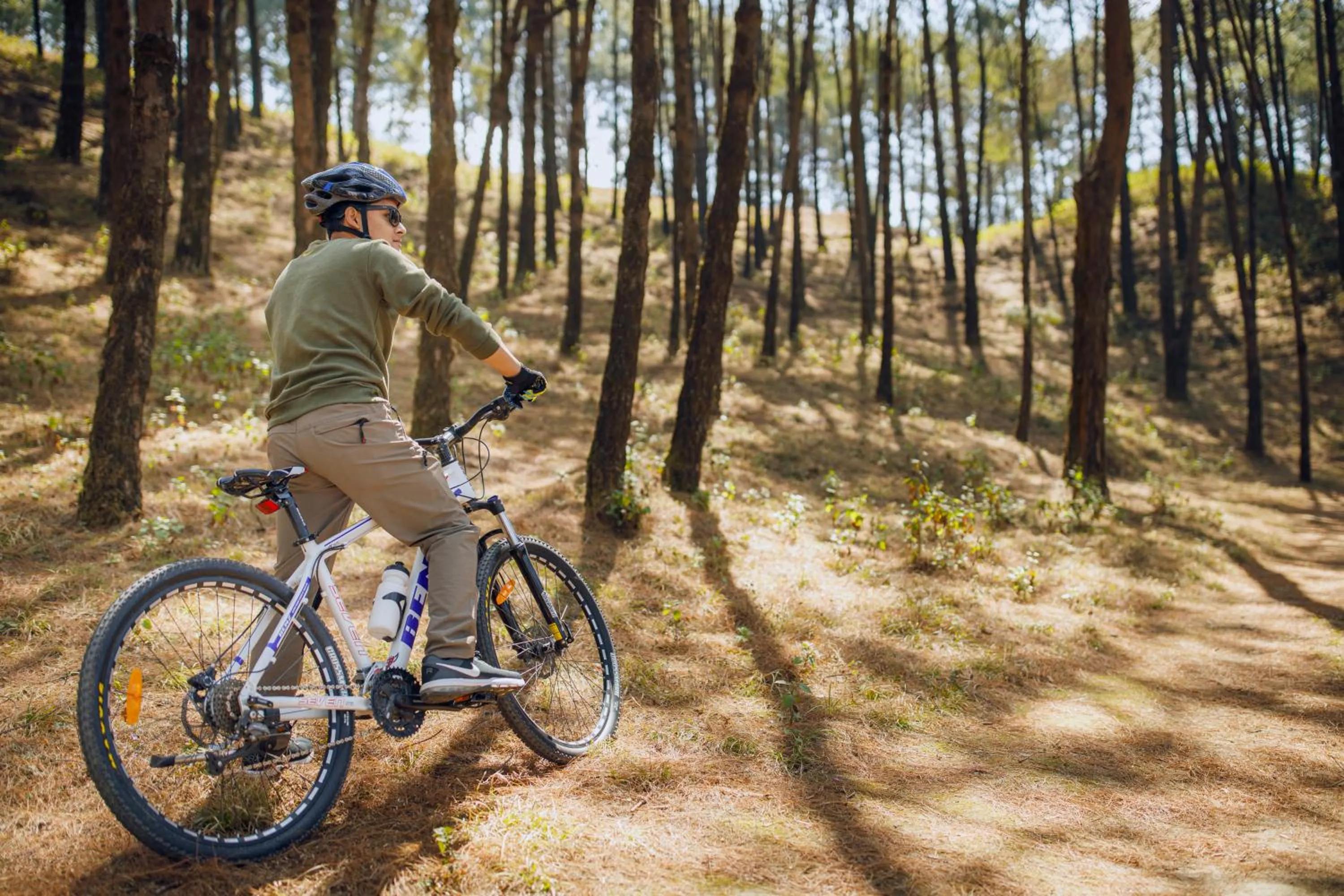 People in Club Himalaya, by ACE Hotels