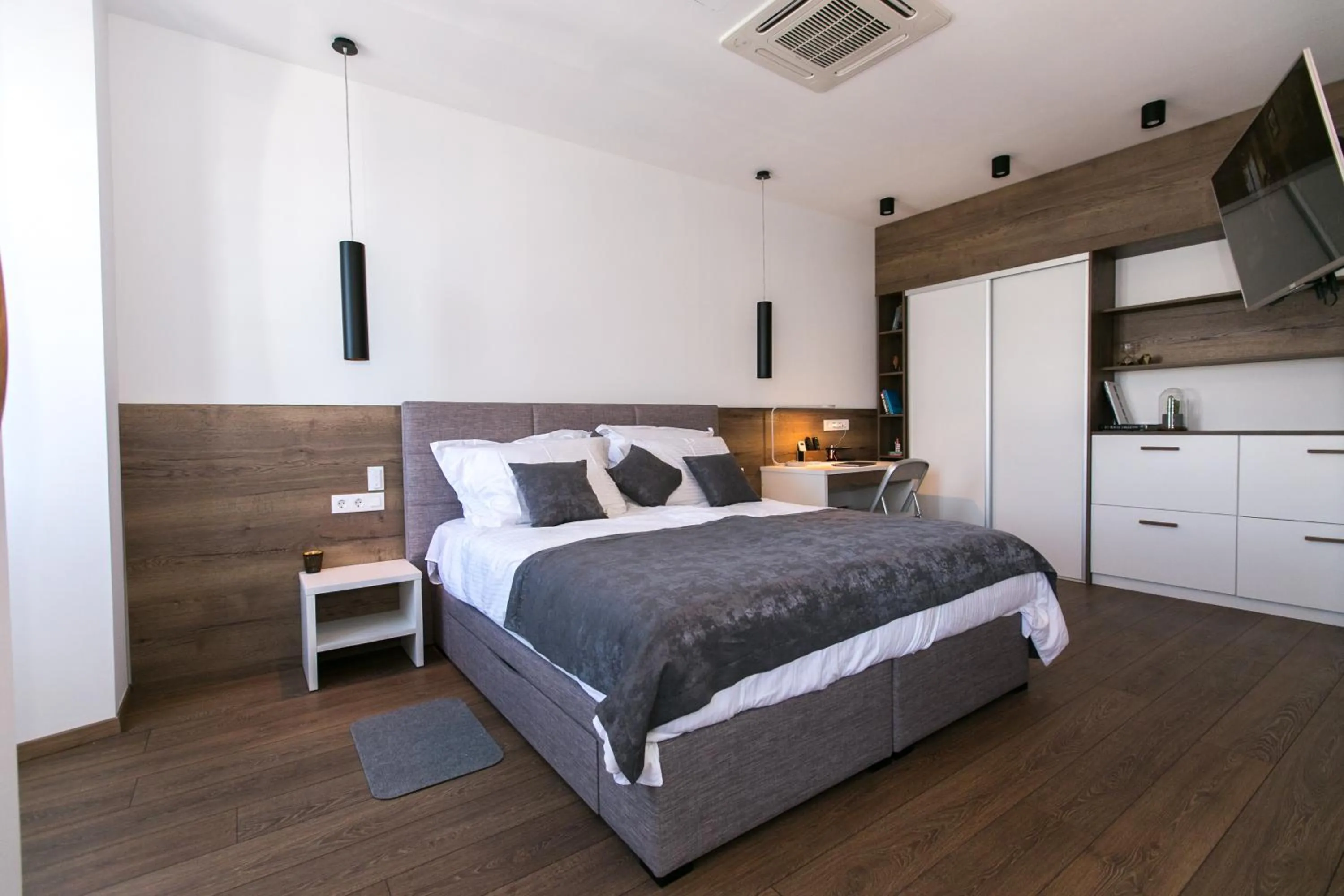 Bedroom, Bed in Apartments Del Molo