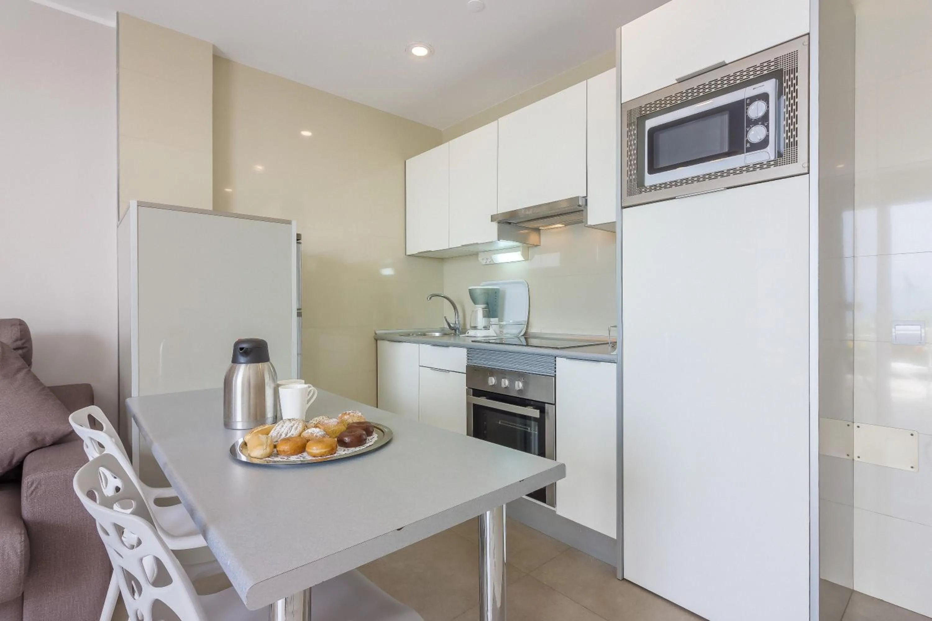 Food and drinks in Klayman Diamond Aparthotel